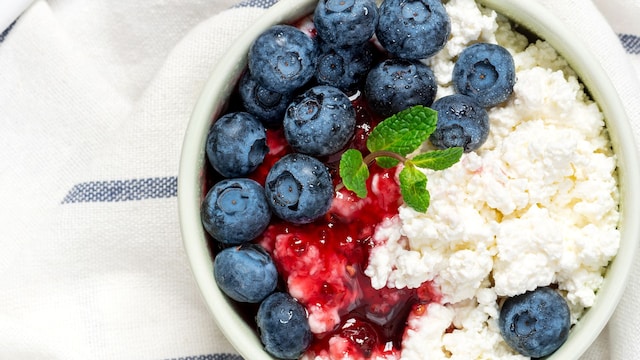 Bol de frutas y queso