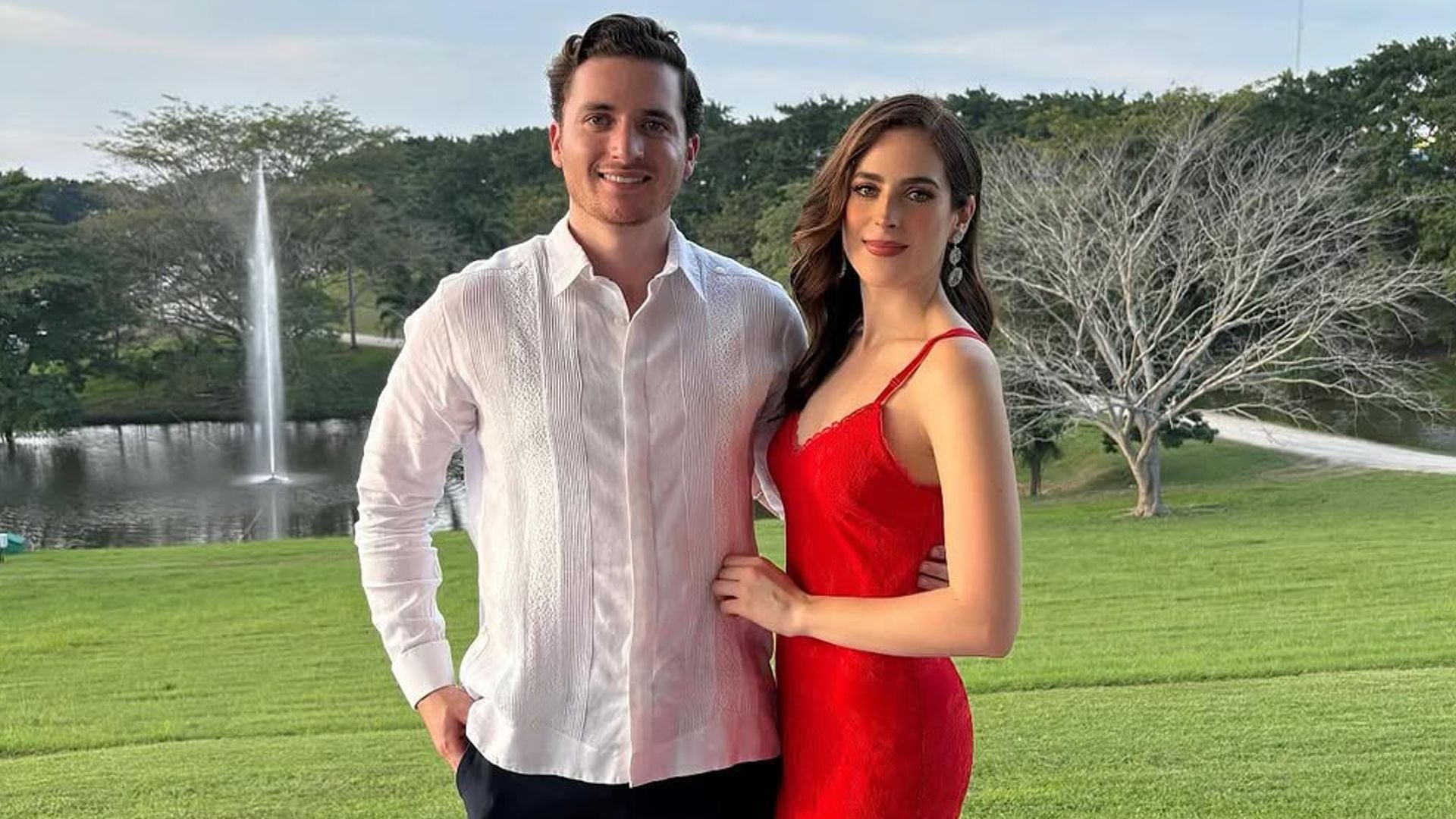 Fátima Bosch, Miss Universe México, con su hermano Bernardo