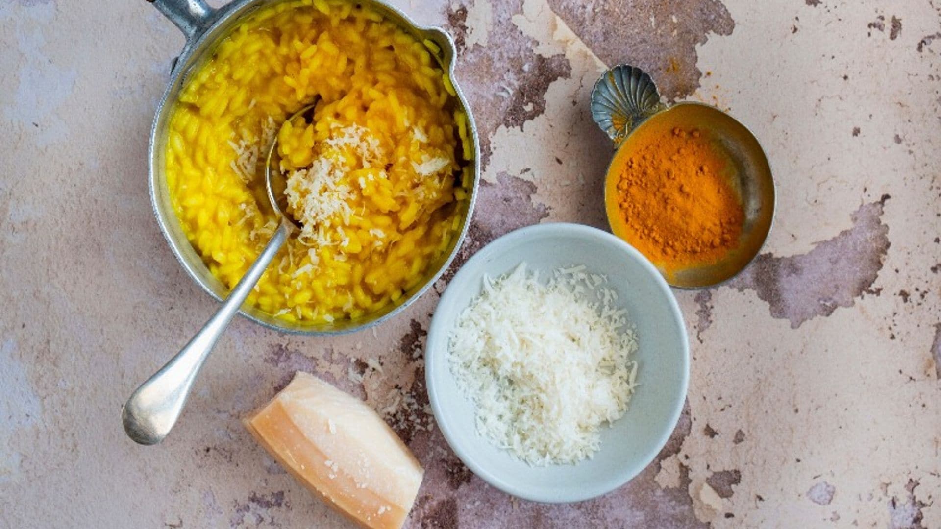 Cúrcuma: el ingrediente estrella para incorporar a tu dieta, desde el desayuno hasta la cena