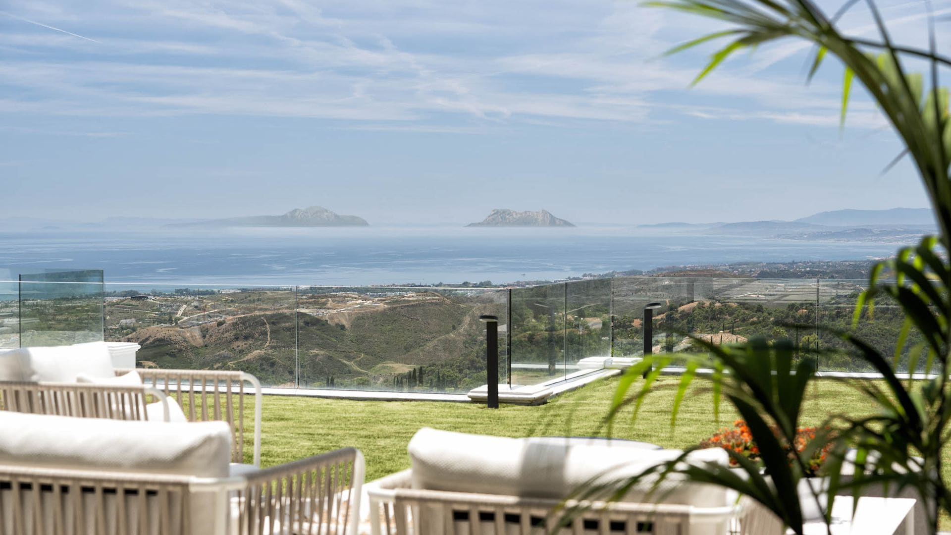 Lujosísima villa situada en Marbella, la nueva meca de ultralujo del mundo, de Marbella Mountain Resorts
