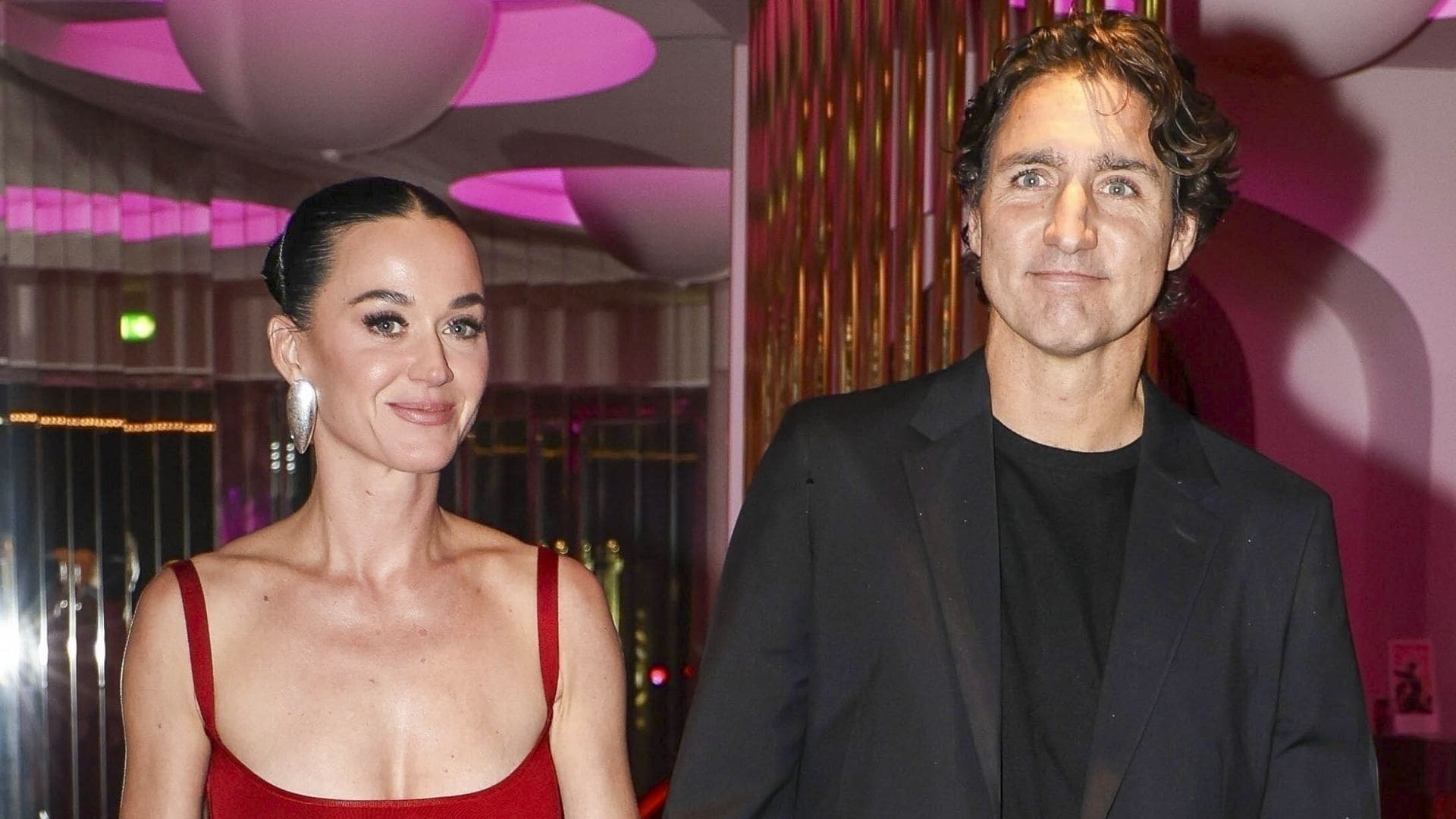 Katy Perry y el ex primer ministro canadiense Justin Trudeau fueron captados en el icónico Crazy Horse de París el 25 de octubre.