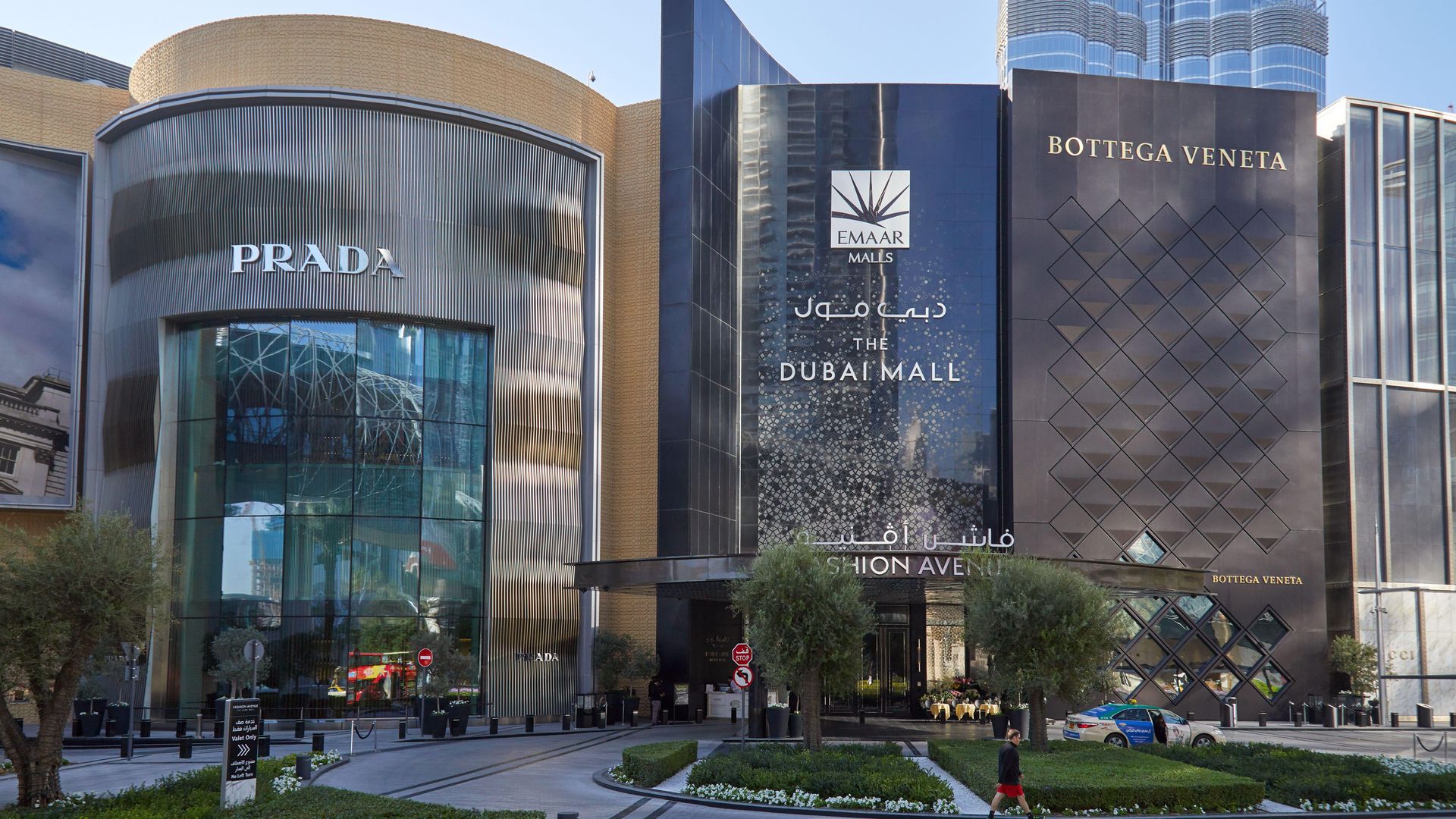 Experiencias exclusivas en Dubái: shopping de lujo en The Mall