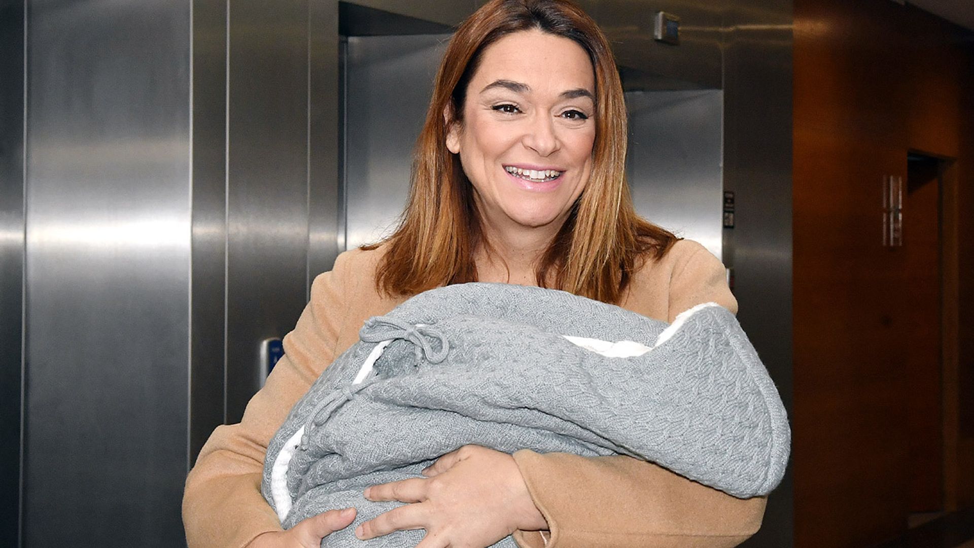 Toñi Moreno saca una sonrisa a sus fans con esta foto de su hija Lola