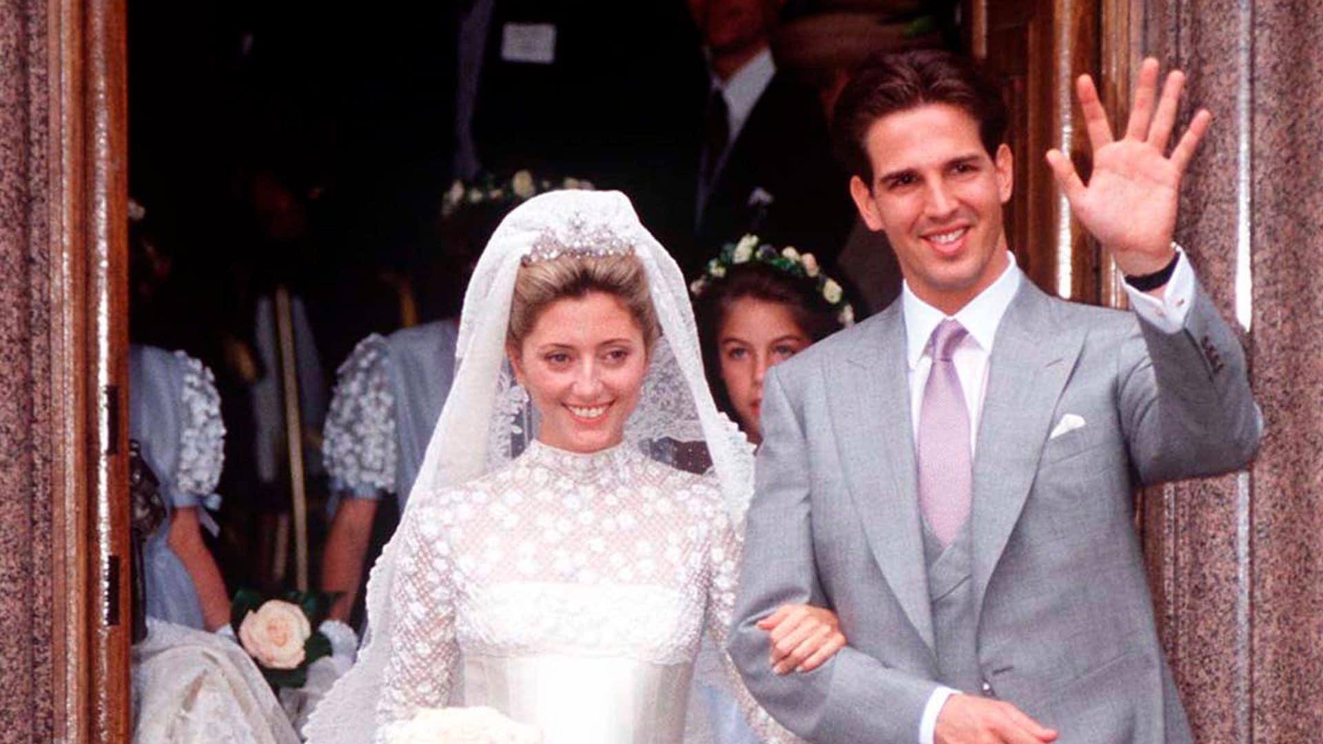  Repasamos los vestidos de novia de las princesas griegas: ¿cómo será el de  Chrysi Vardinogianni?