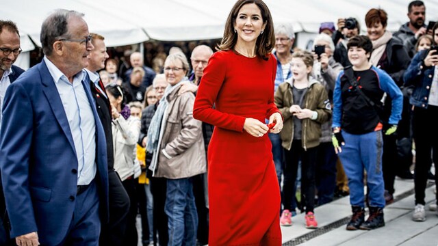 mary_dinamarca_rojo_dress1t