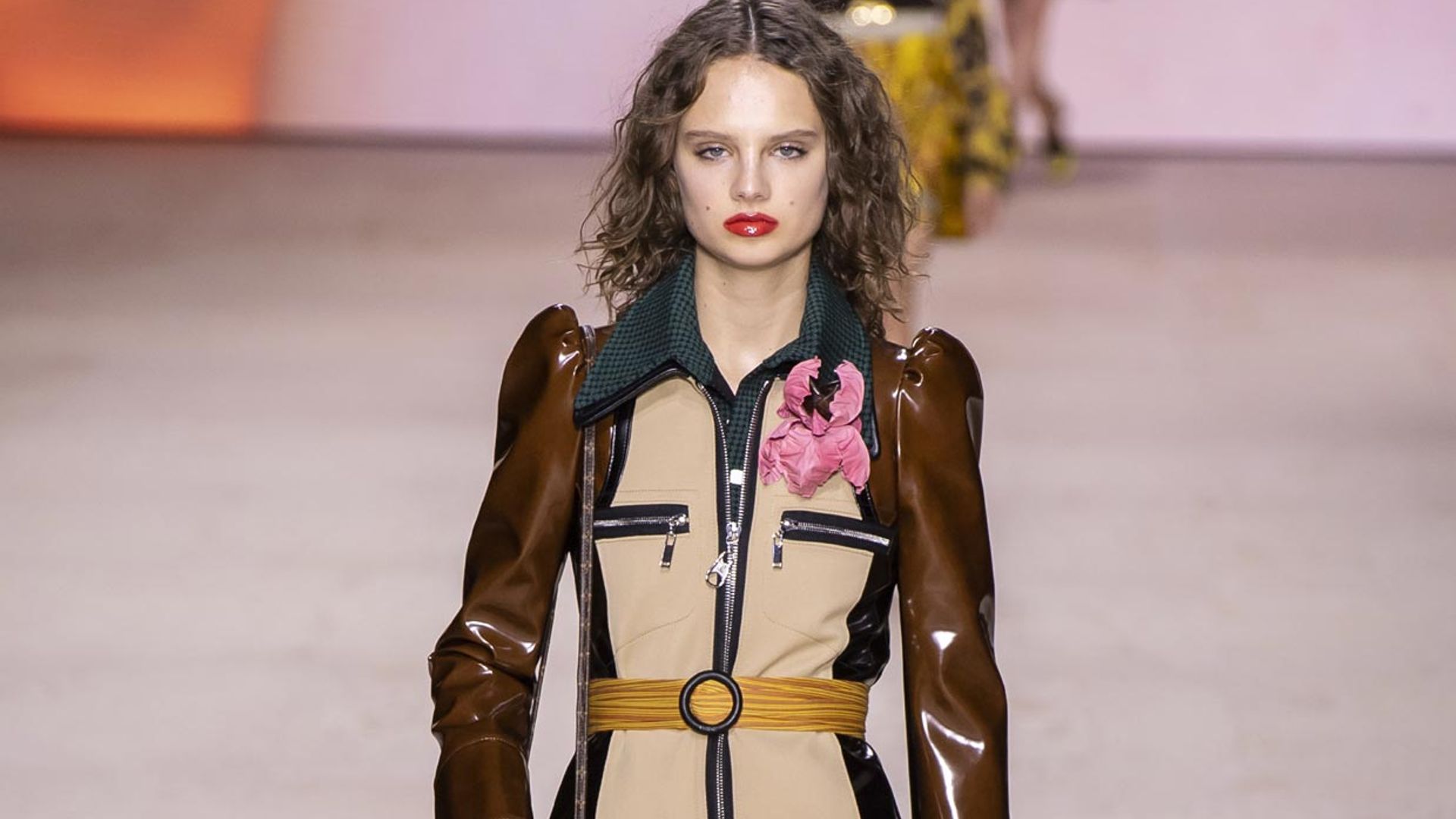 En vídeo: Así ha sido el desfile de Louis Vuitton desde París