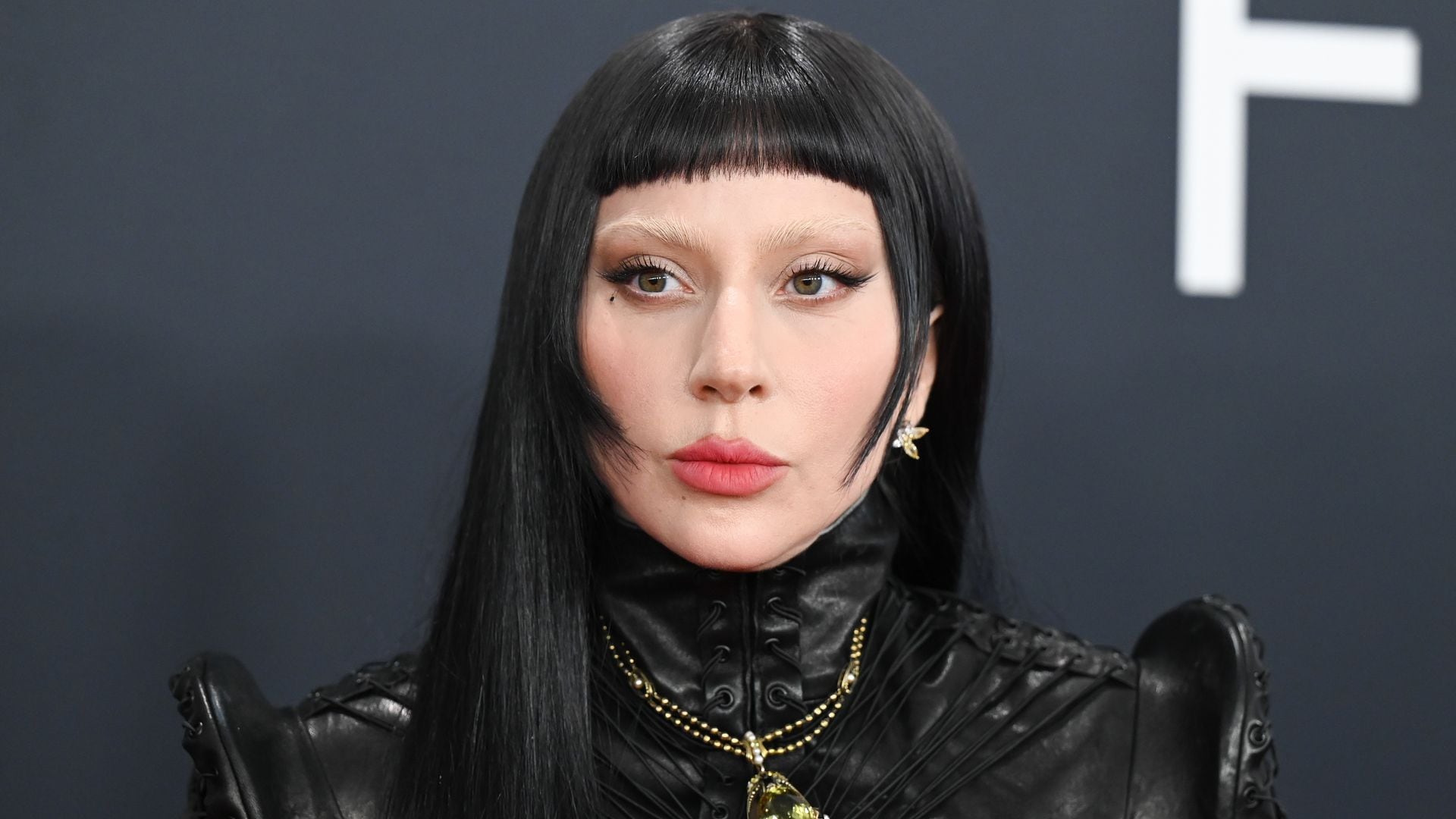 El collar que usó Lady Gaga para los Grammys es una reliquia nunca antes vista en público