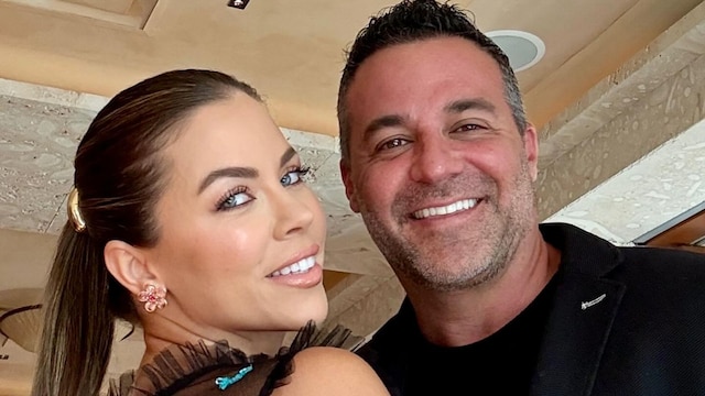 Ximena Duque, quien tiene un feliz matrimonio con Jay Adkins, animó a sus seguidores a ser pacientes en el amor.