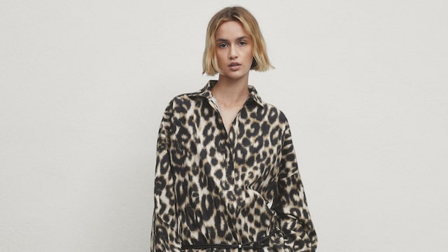  Camisa cuello polo animal print Massimo Dutti