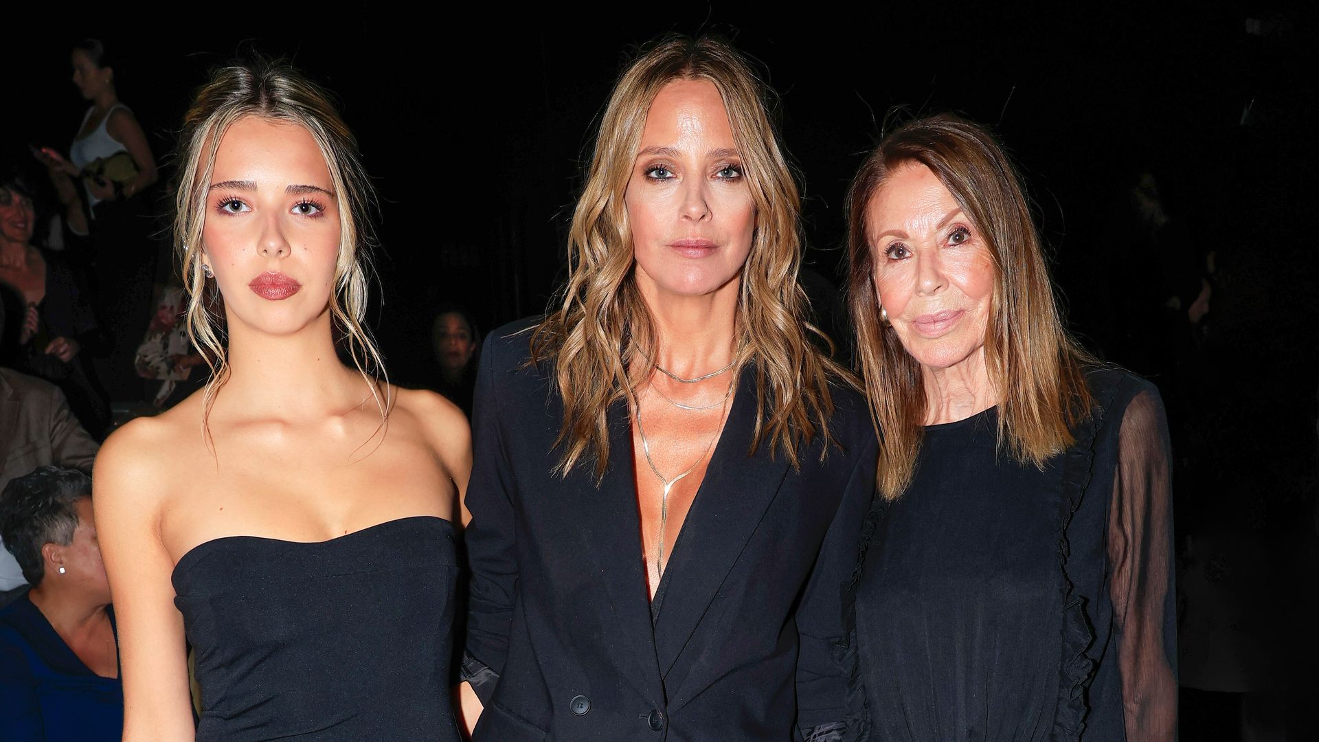 Paquita Torres con su hija, Estefania Luyk, y su nieta, Aroa en la Mercedes-Benz Fashion Week Madrid 2025