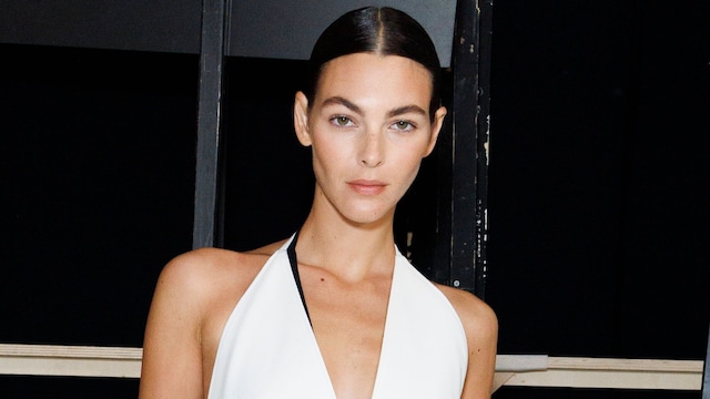 Vittoria Ceretti en el backstage del desfile de Max Mara
