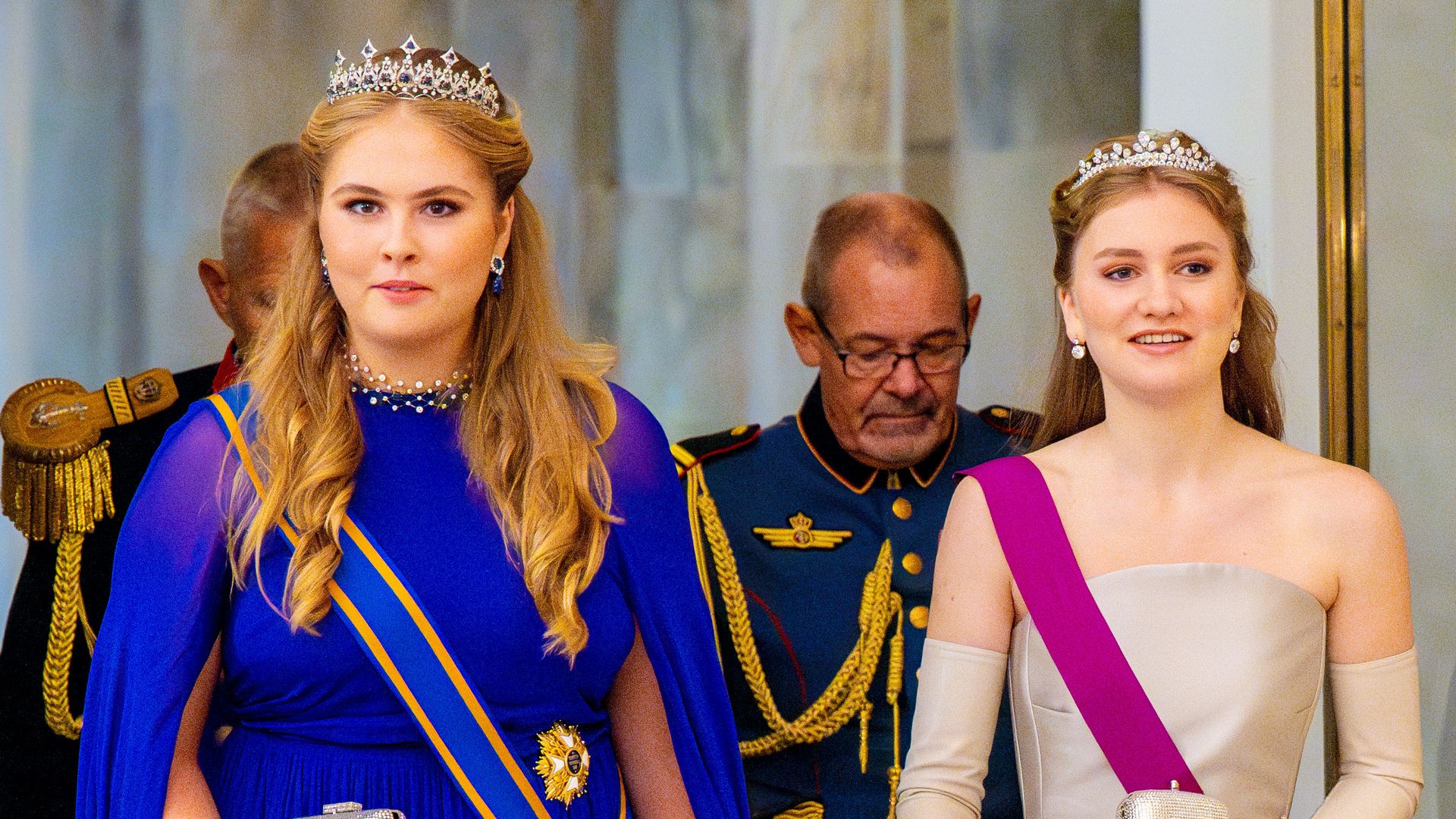 Elisabeth de Bélgica y Amalia de Holanda, en una imagen de archivo