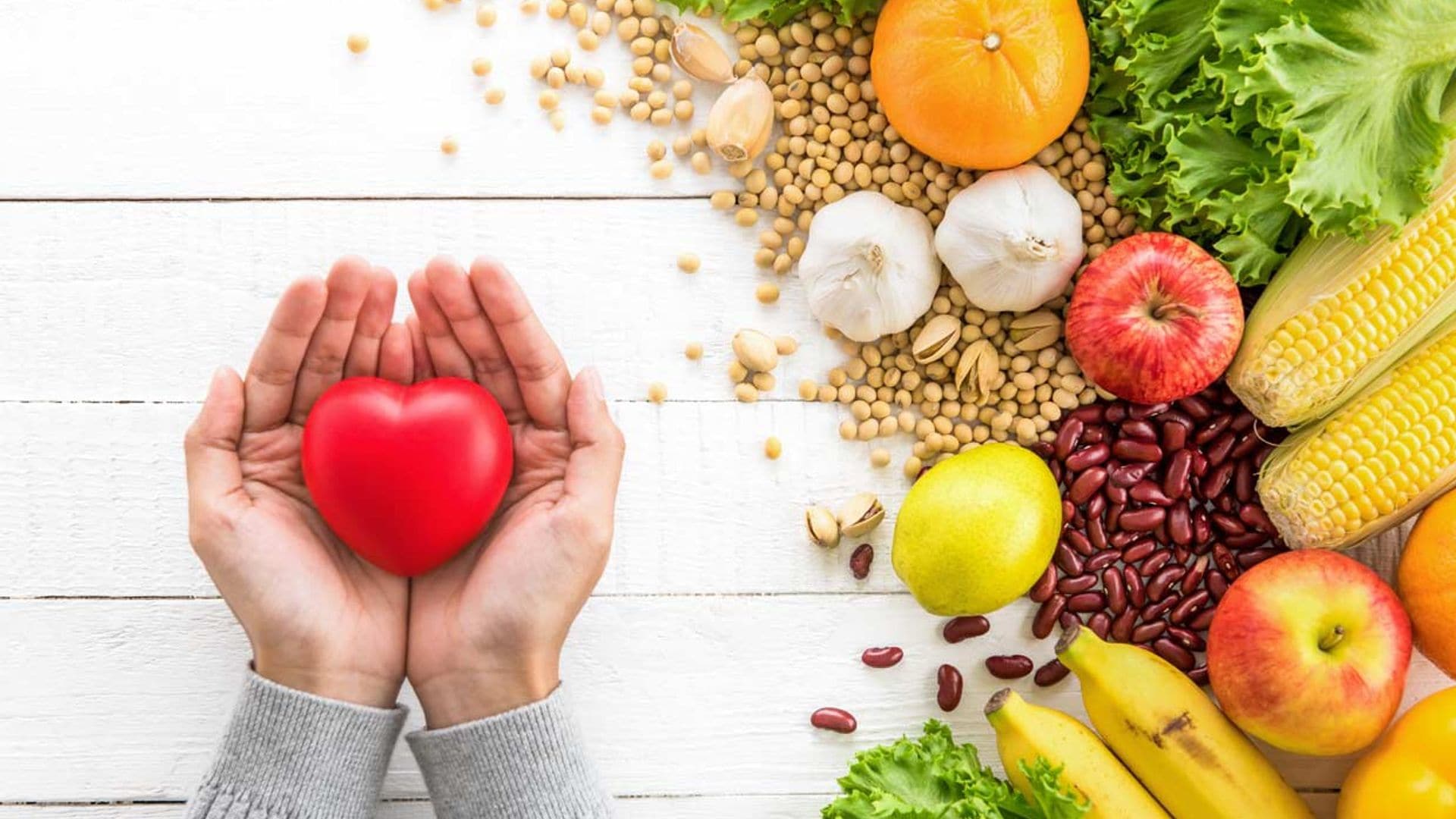 Alimentos aliados de un corazón sano que debes incluir en tu cesta de la compra