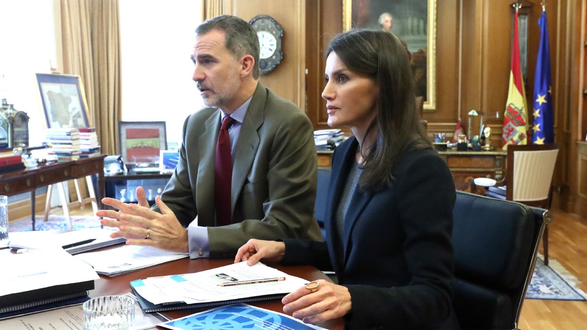 Los reyes se interesan por la situación de los hospitales de Castilla-La Mancha, Castilla y León y Cataluña