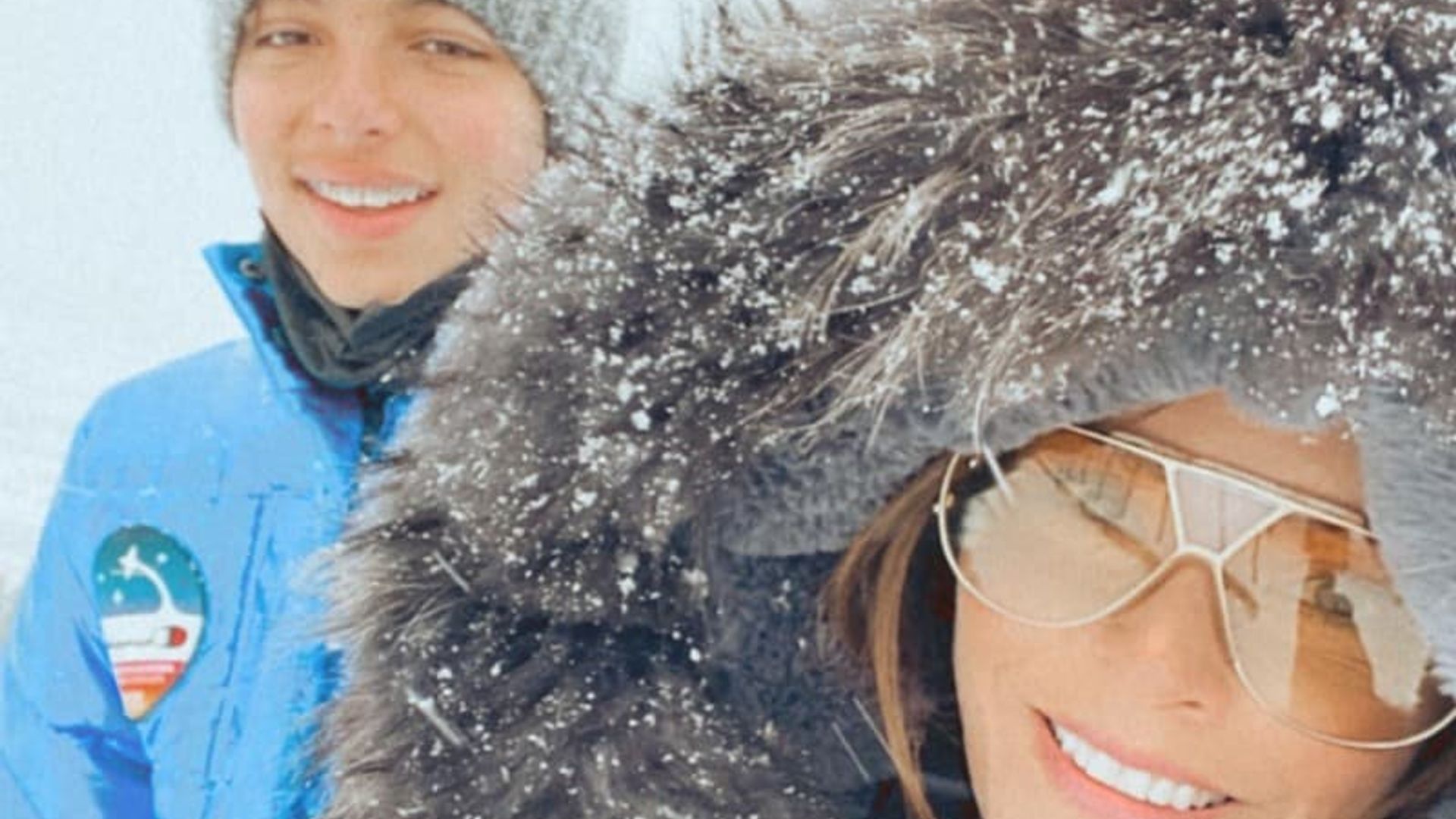 Grettell Valdez y Silvia Navarro disfrutan de unas gélidas vacaciones en Islandia