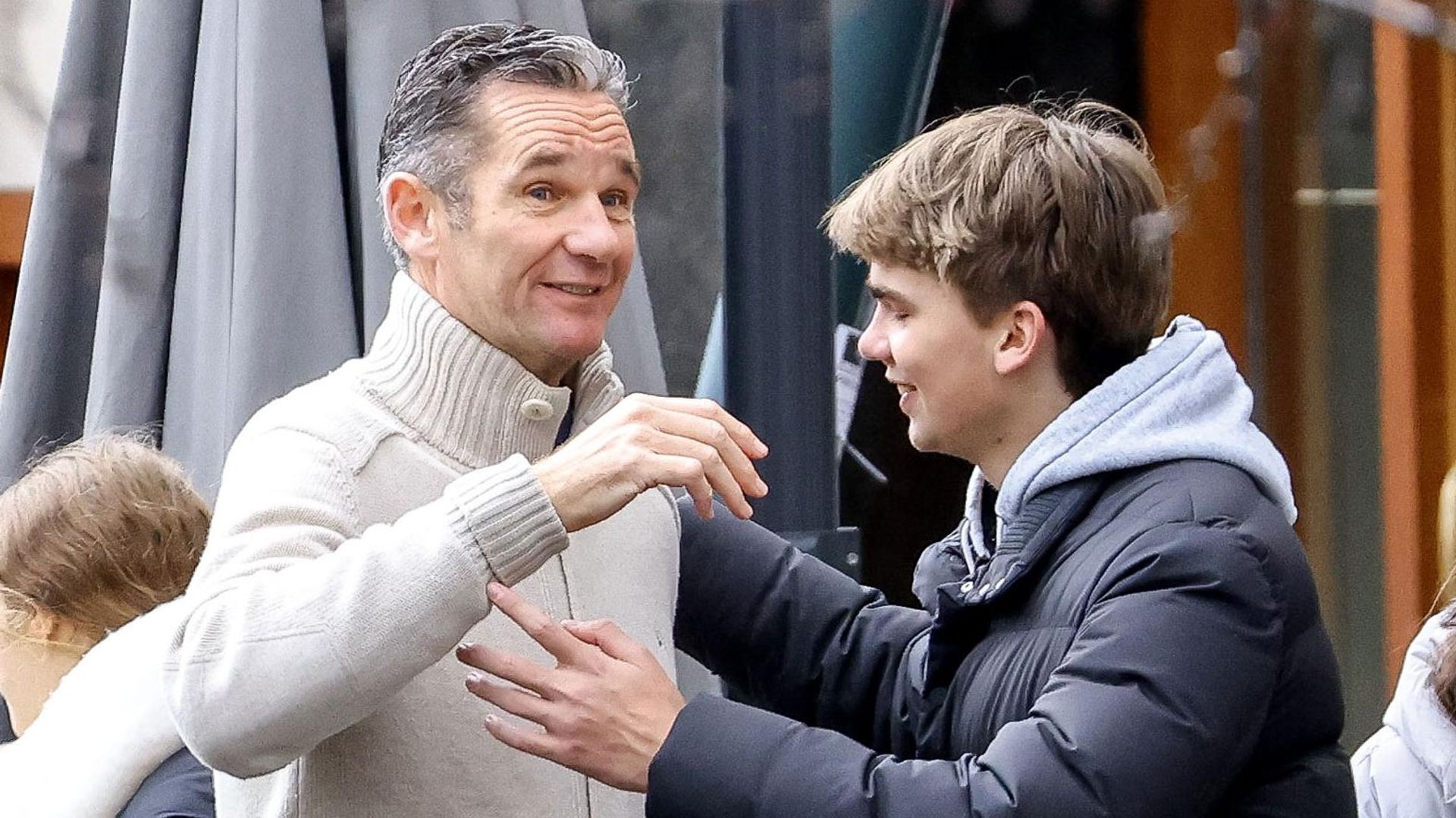 Iñaki Urdangarin, todo amor con sus hijos en la despedida del año
