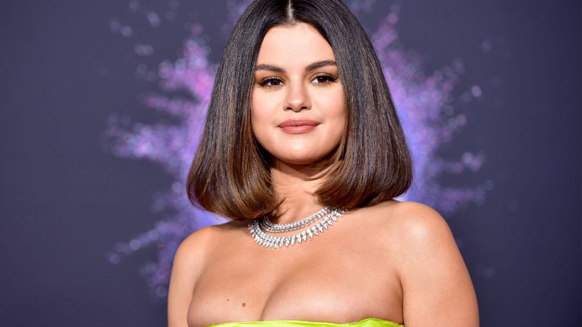 Cómo transformar la vulnerabilidad en fortaleza: Selena Gomez nos habla de su proyecto de belleza