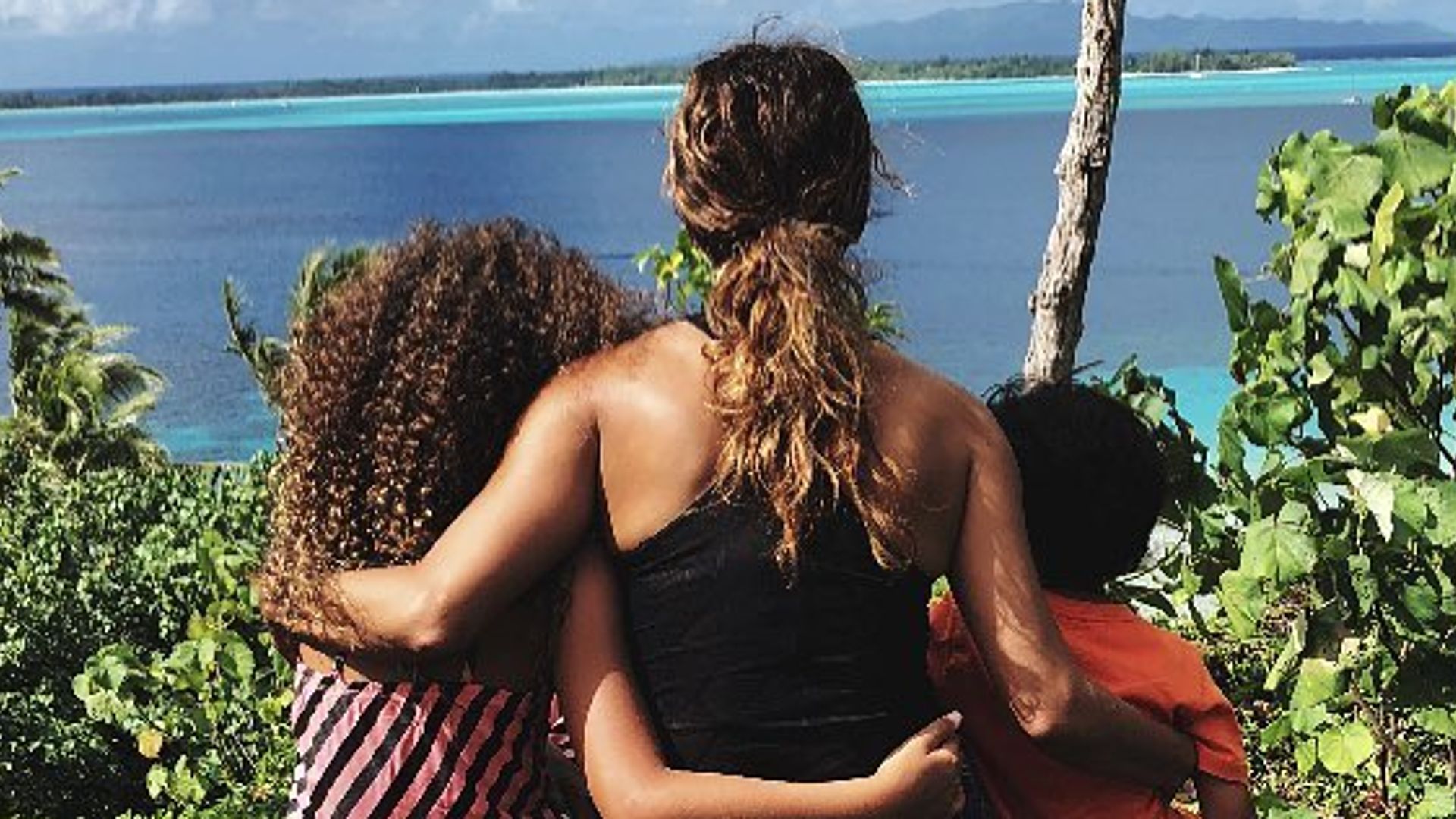 Halle Berry con sus dos hijos, Nahla y Maceo