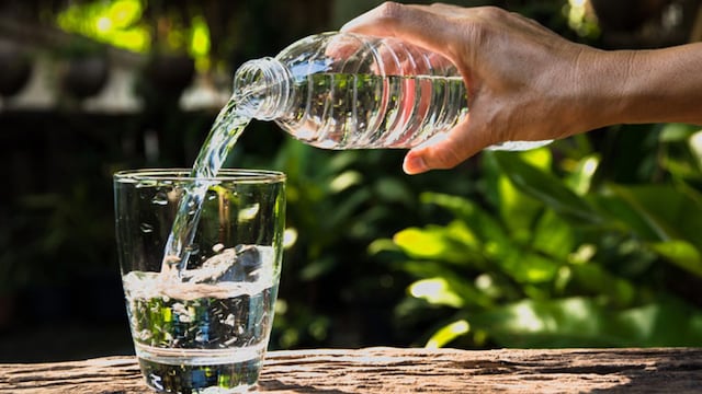 agua embotellada