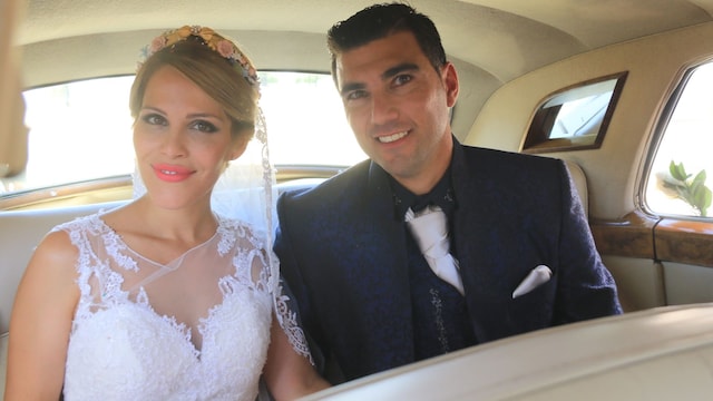 El futbolista José Antonio Reyes y Noelia López durante su boda en Sevilla en el 2017
