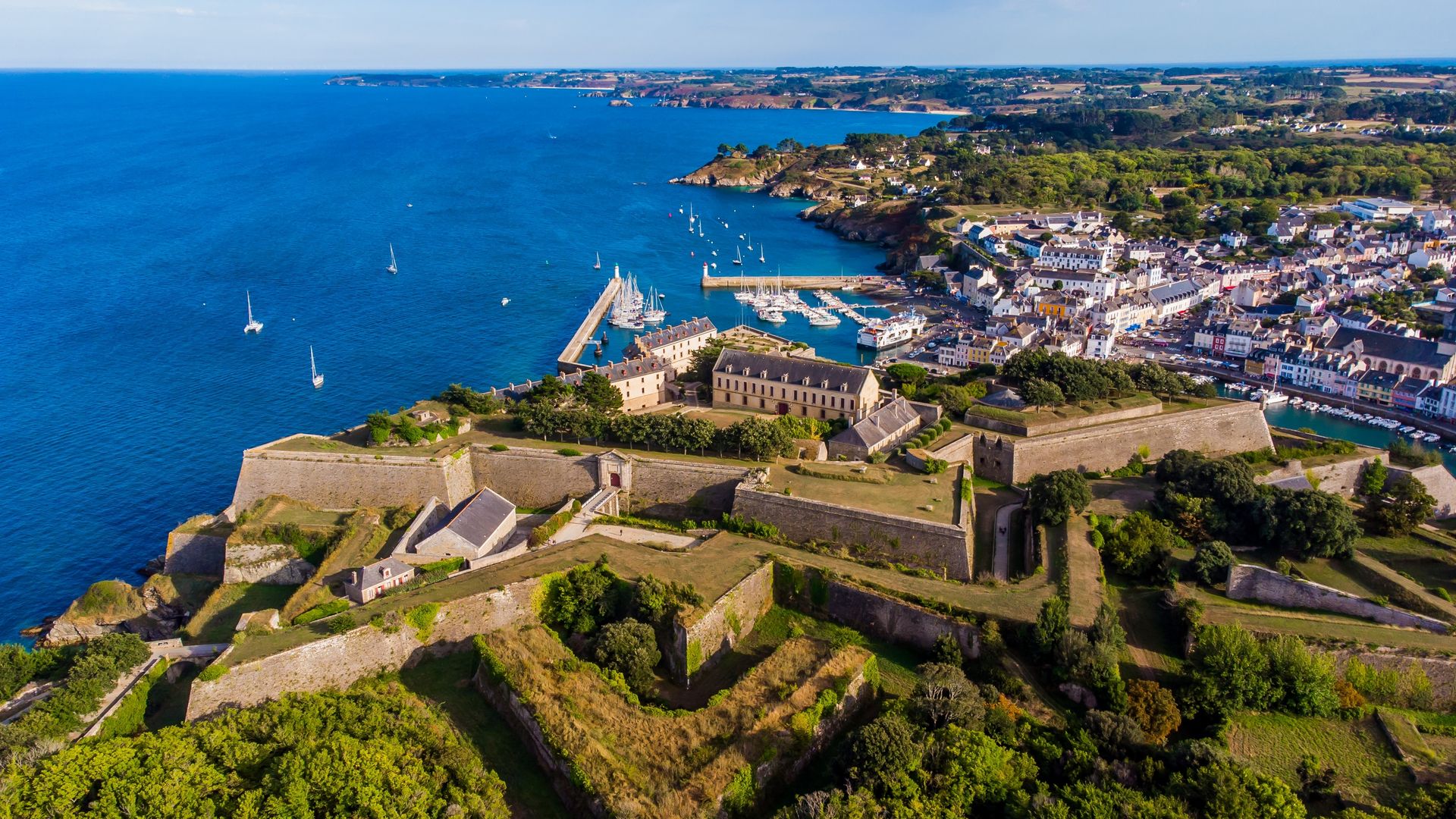 Vista aérea de la ciudadela de Le Palais, Belle-Île-en-Mer, isla de Bretaña, Francia