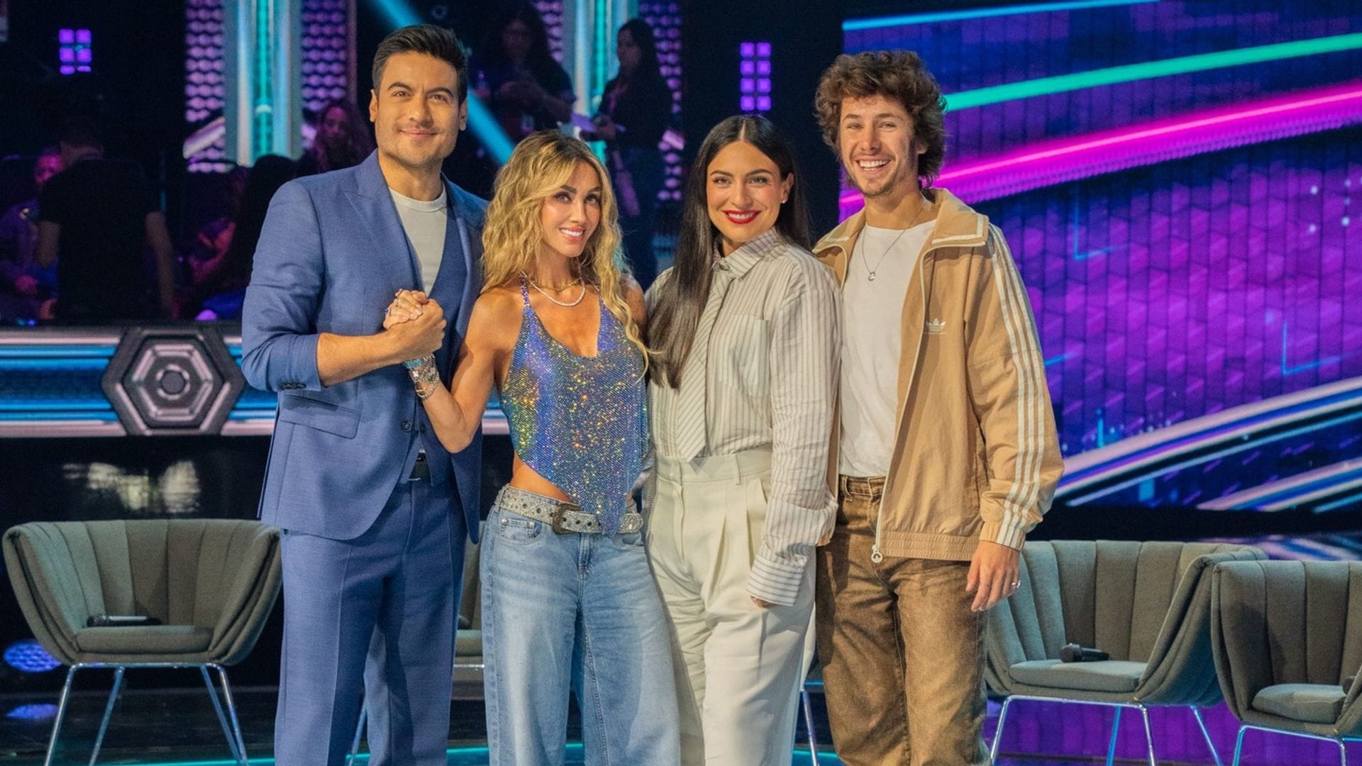 Anahí consintió a sus compañeros de '¿Quién es la Máscara?' con un inreíble festejo