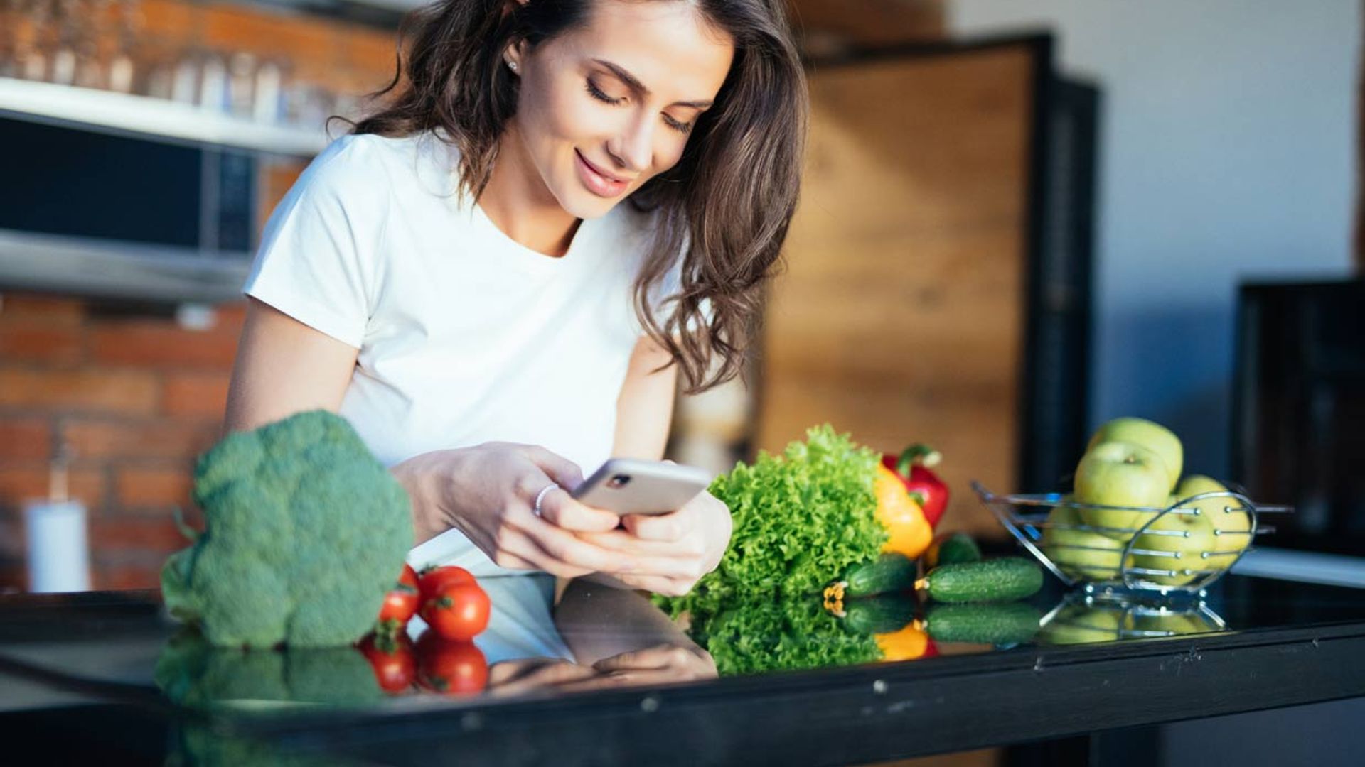 Apunta los alimentos que este año no deberían faltar en tu cesta de la compra