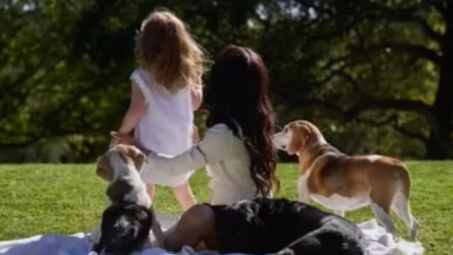 Meghan Markle junto a su hija, la princesa Lilibet, de 3 años.