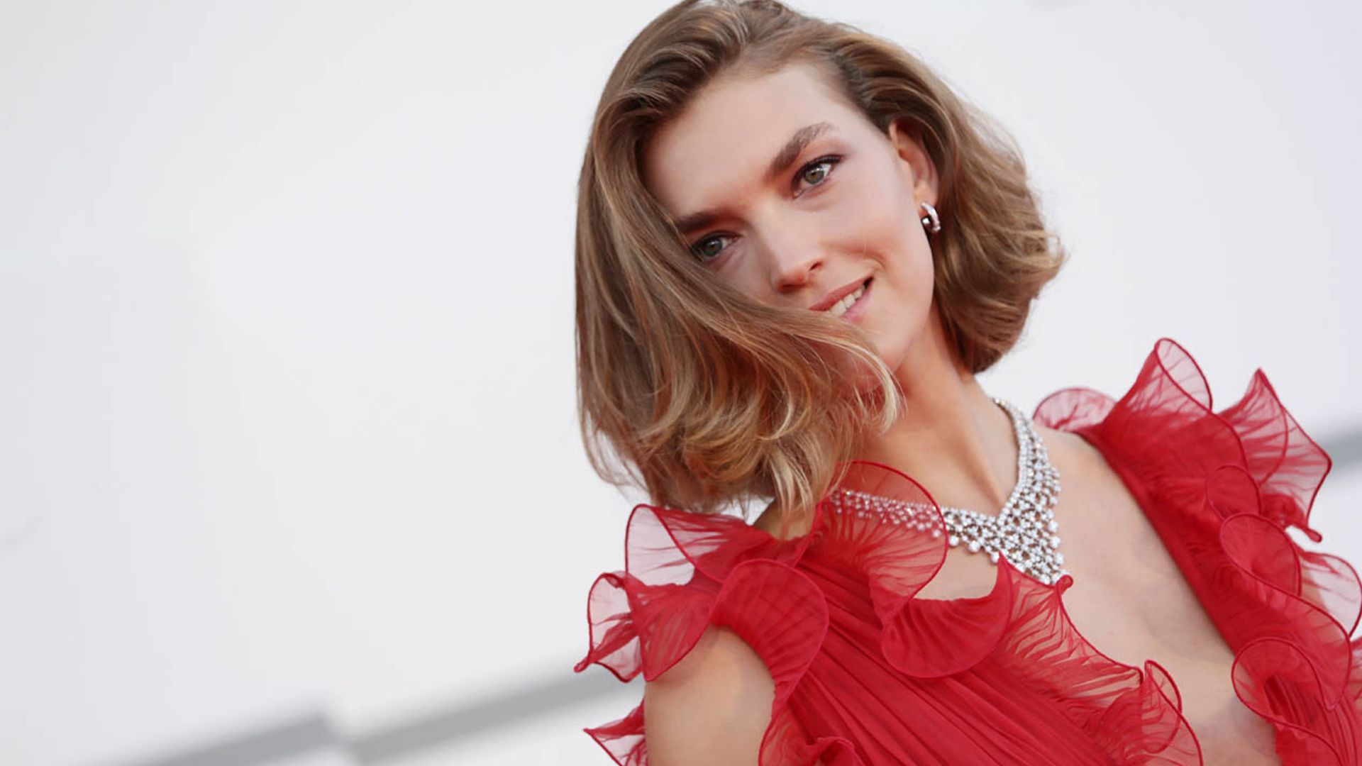 Aciertos y errores en 'La Mostra': Analizamos los looks vistos en la alfombra roja