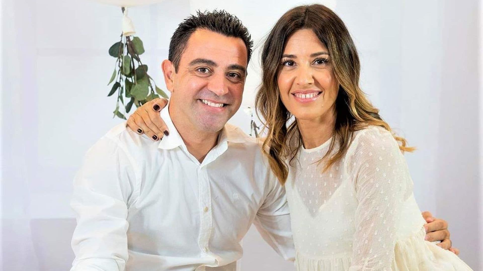 Periodista y madre de 2 hijos, así es Nuria Cunillera, la mujer de Xavi Hernández, el nuevo entrenador del Barça