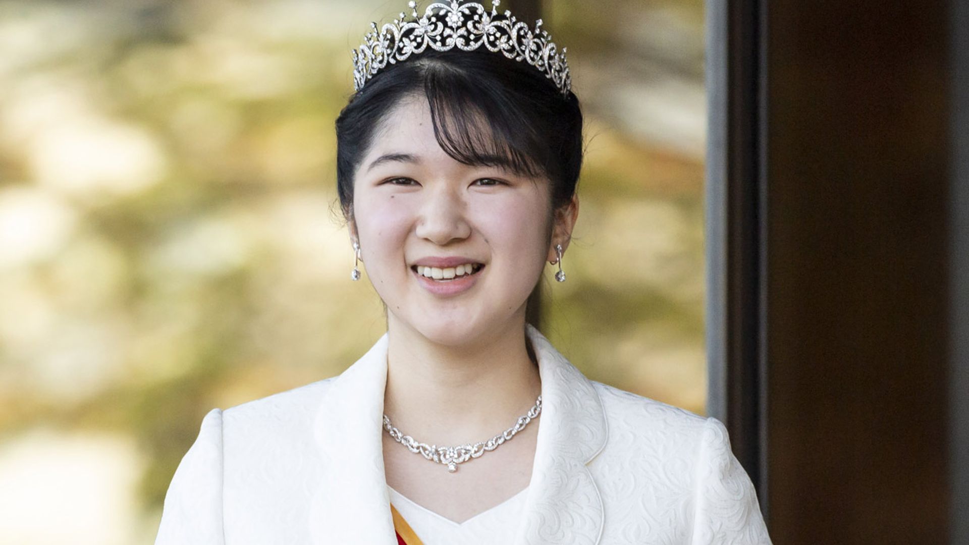 Aiko de Japón, por primera vez con tiara, recibe una importante distinción al cumplir la mayoría de edad