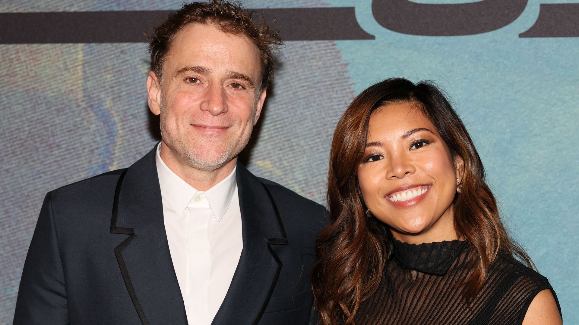 Stewart Butterfield y Jen Rubio asisten a la gala de primavera de YoungArts celebrada en el Museo Metropolitano de Arte de Nueva York el 8 de abril de 2024