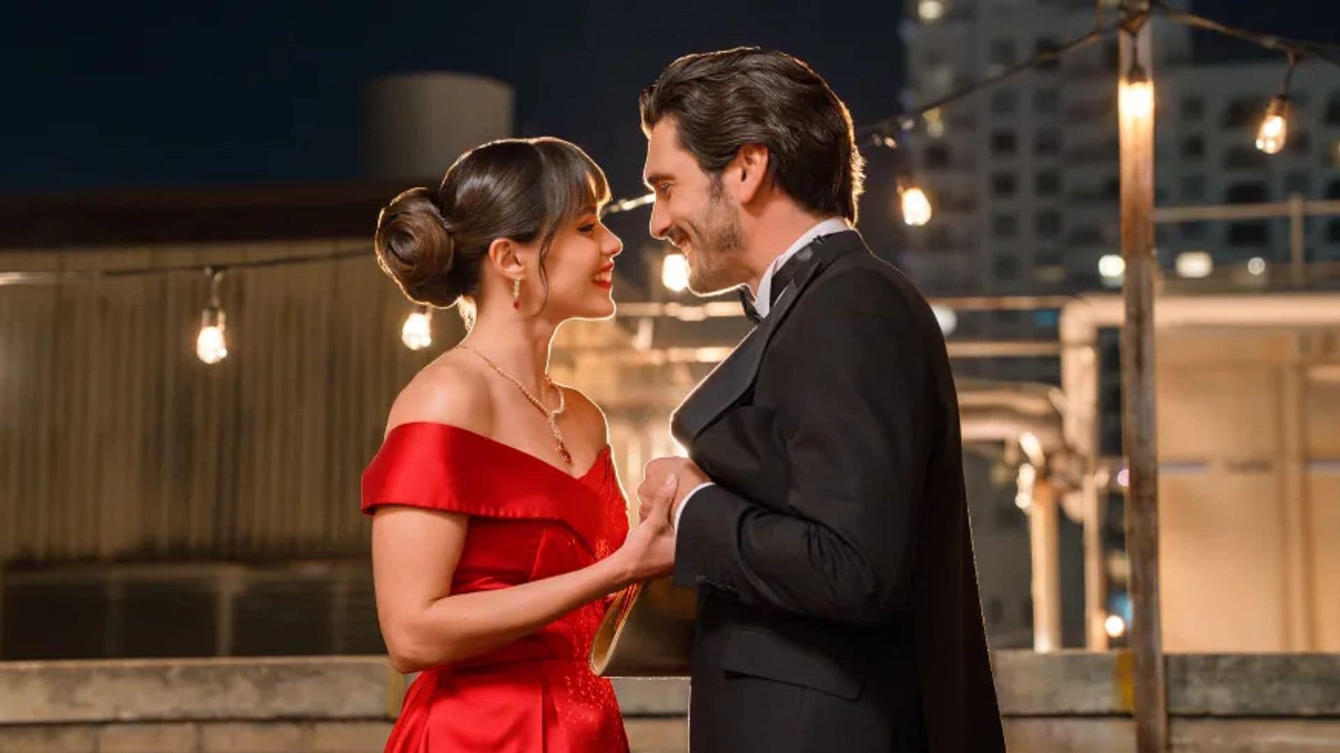 Yon González y Samantah Siquiros dan vida a Ana y Alberto en 'Velvet: El nuevo imperio'