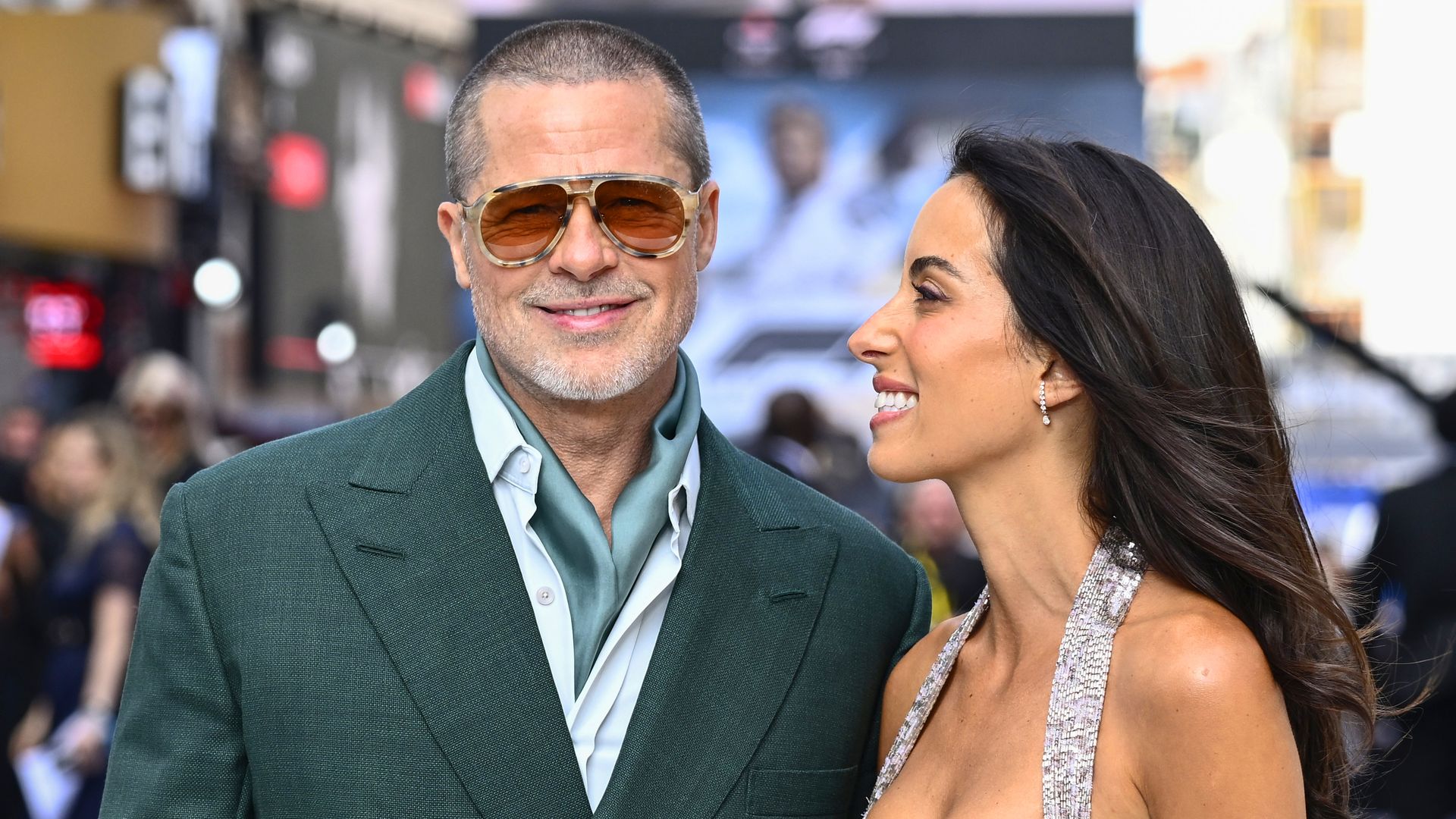 Los gestos de Inés de Ramón con Brad Pitt que demuestran cómo es su relación
