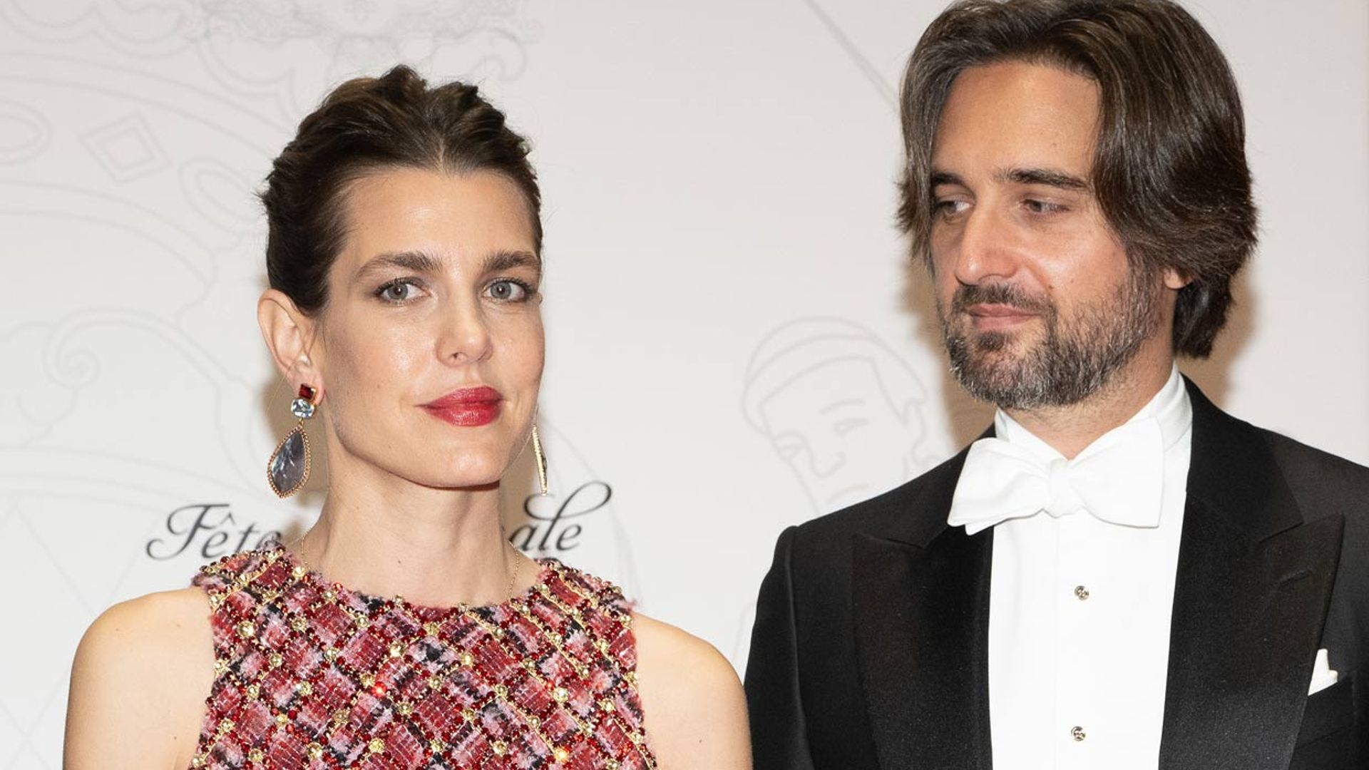 Dimitri Rassam, marido de Carlota Casiraghi, un miembro más de la familia en la gran noche del Principado