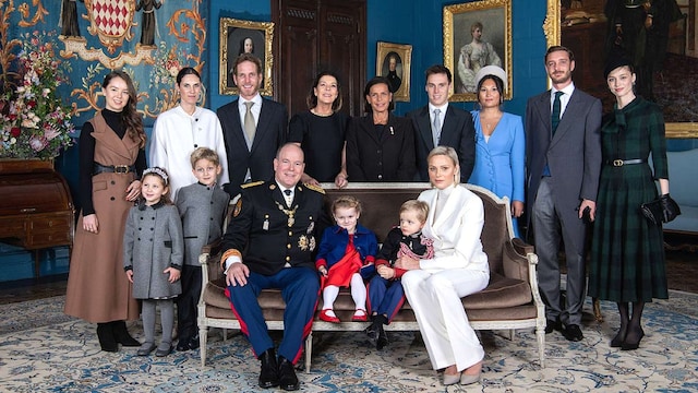 posado familia monaco