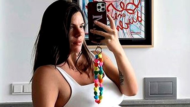 laura m flores