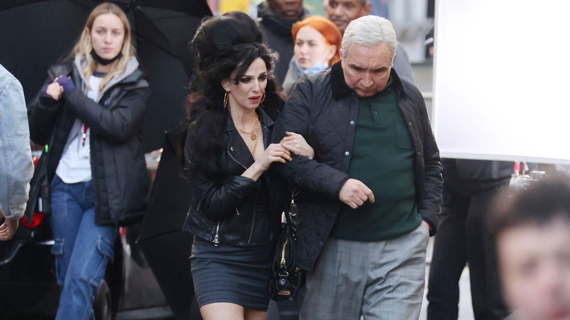 Primeras imágenes de la actriz Marisa Abela convertida en Amy Winehouse