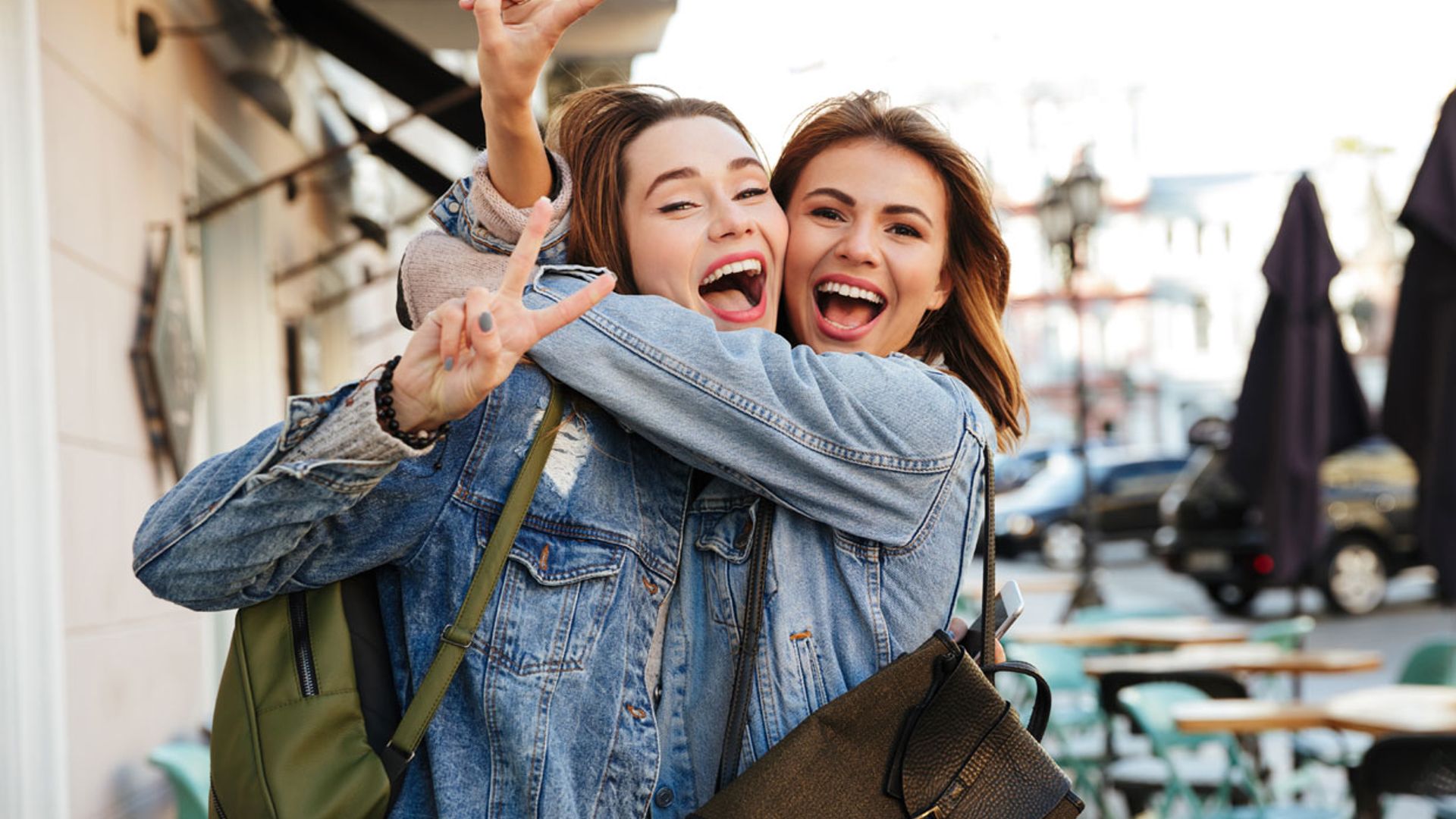 Cómo sobrevivir a la nueva normalidad sin besos ni abrazos