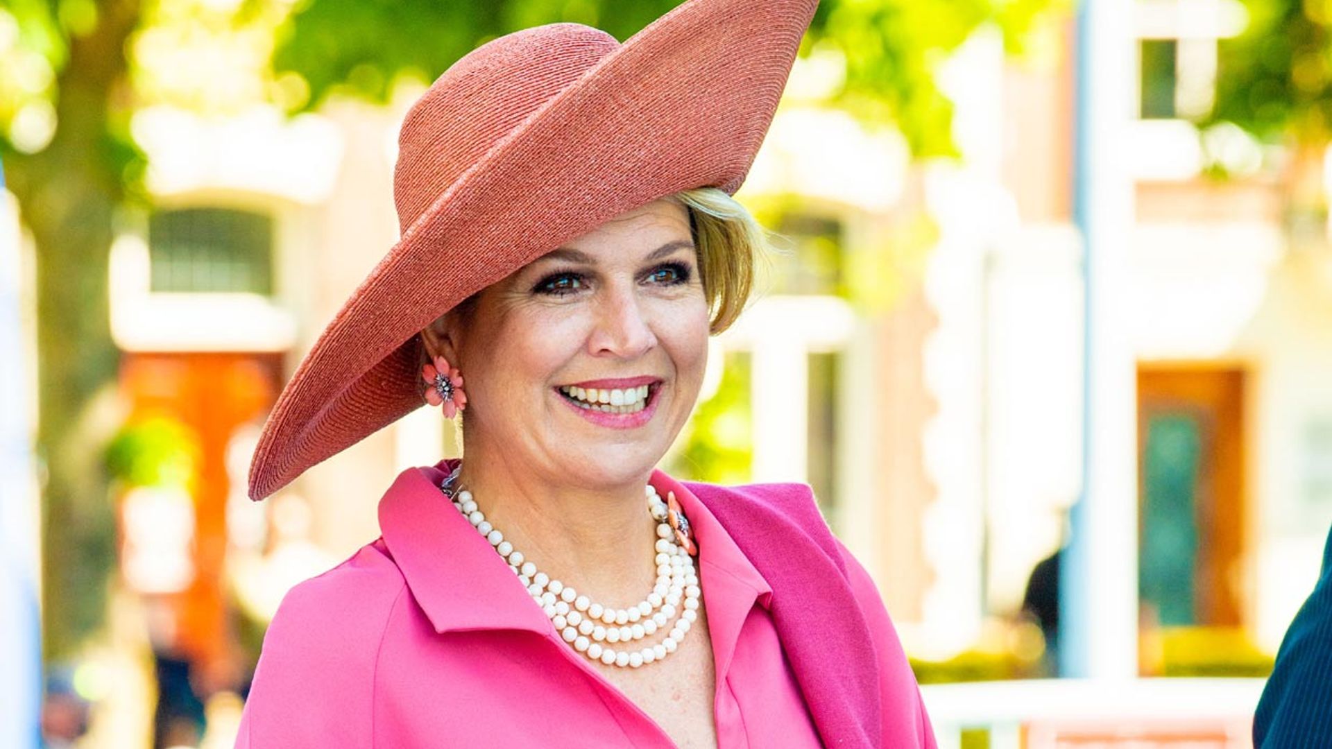 Tras Kate y doña Letizia, Máxima confirma el fenómeno del 'rosa Barbie' entre la realeza