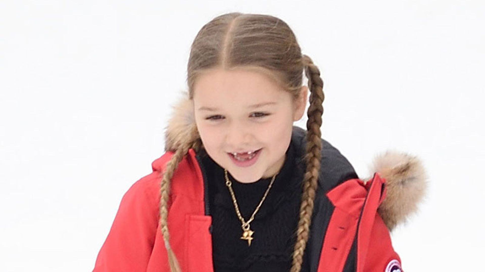 Harper 'derrite' a los fans de su madre, Victoria Beckham