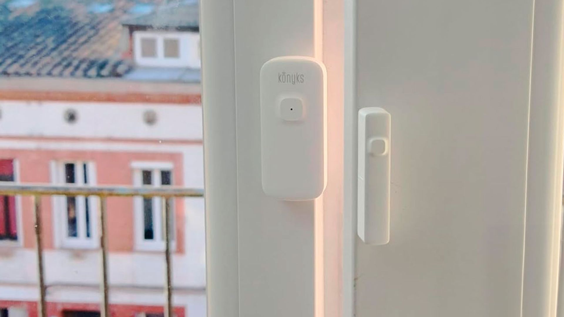 Sensores de puertas y ventanas: un escudo invisible contra intrusiones y descuidos