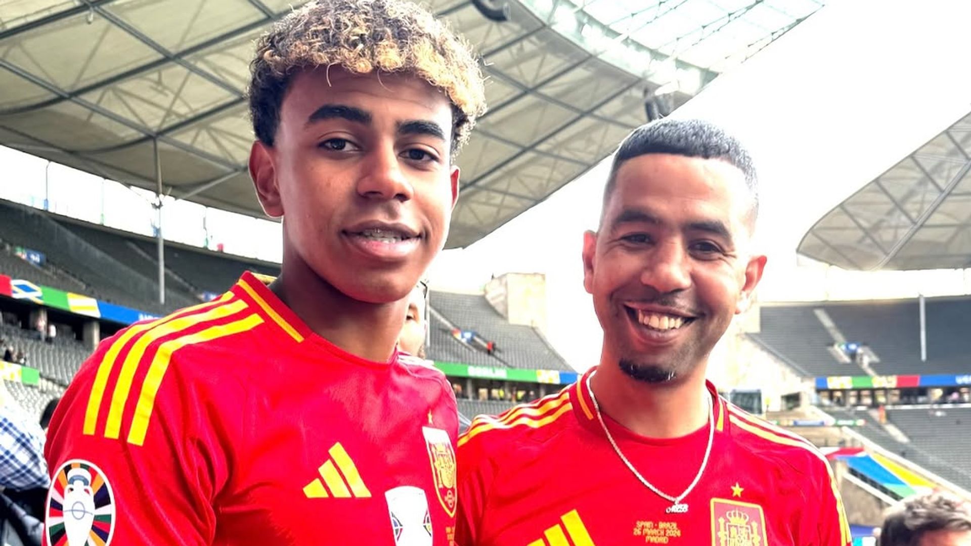 Lamine Yamal con su padre, Mounir