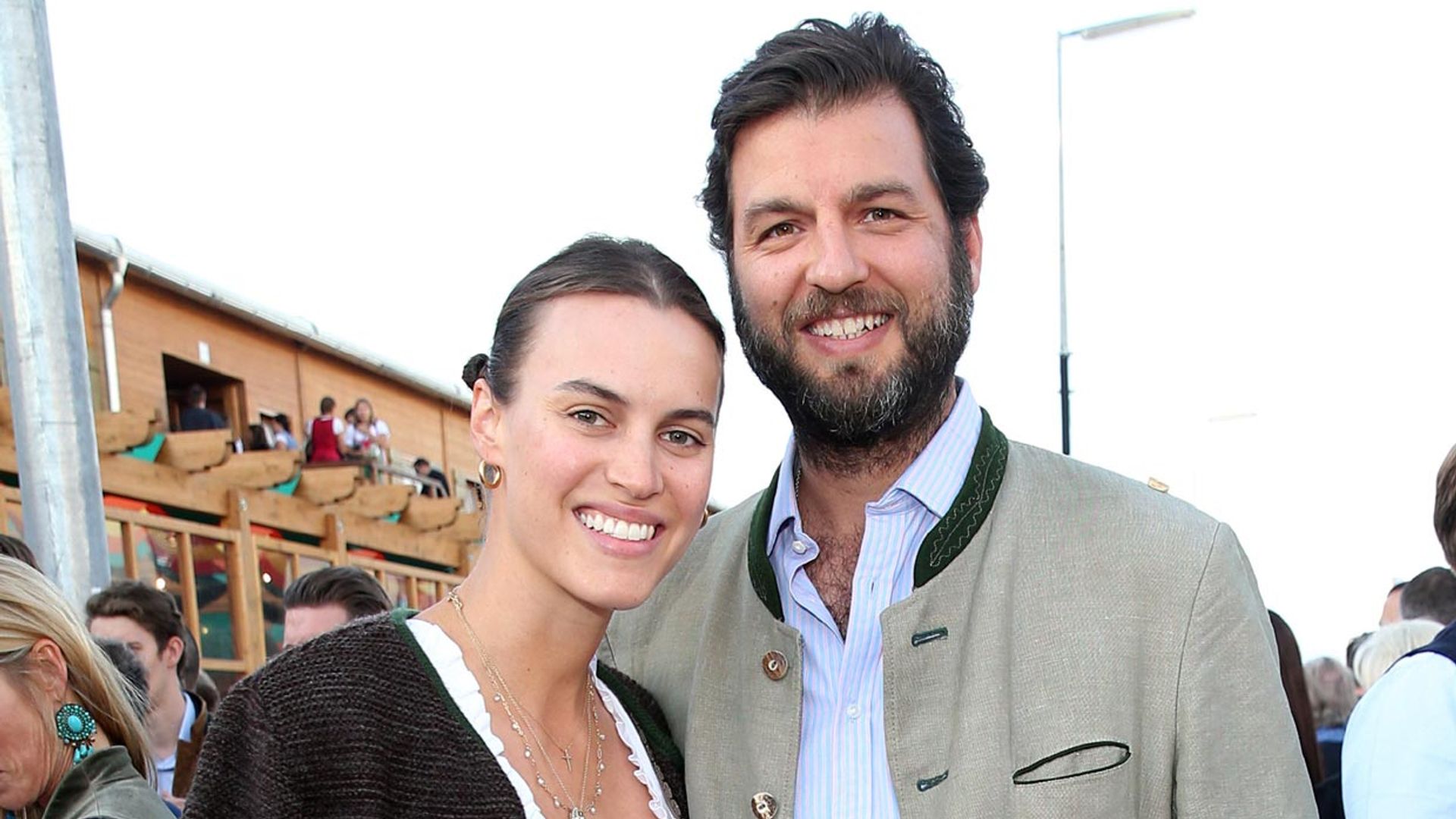 Los príncipes Casimir y Alana Sayn-Wittgenstein-Sayn esperan su primer hijo