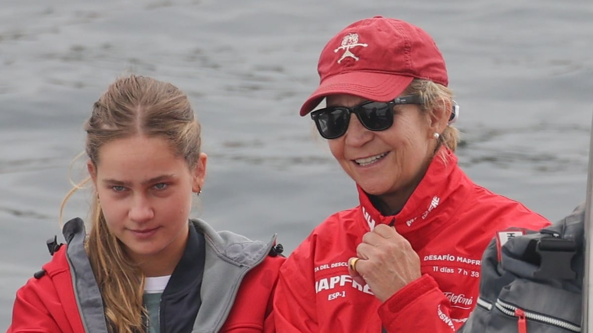 La infanta Elena y su sobrina, Irene Urdangarin, disfrutan de un plan en alta mar en compañía del rey Juan Carlos