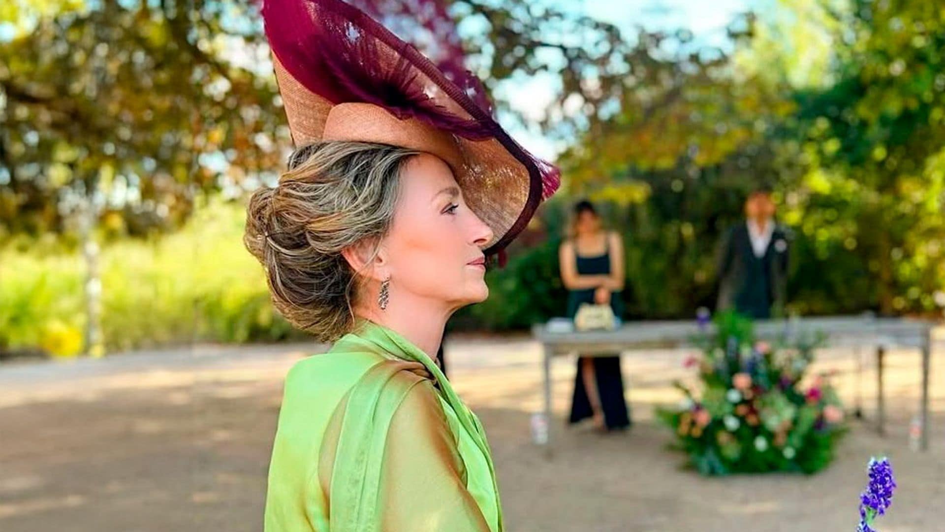 8 peinados de madrina para pelo corto con tocado: una opción elegante y favorecedora