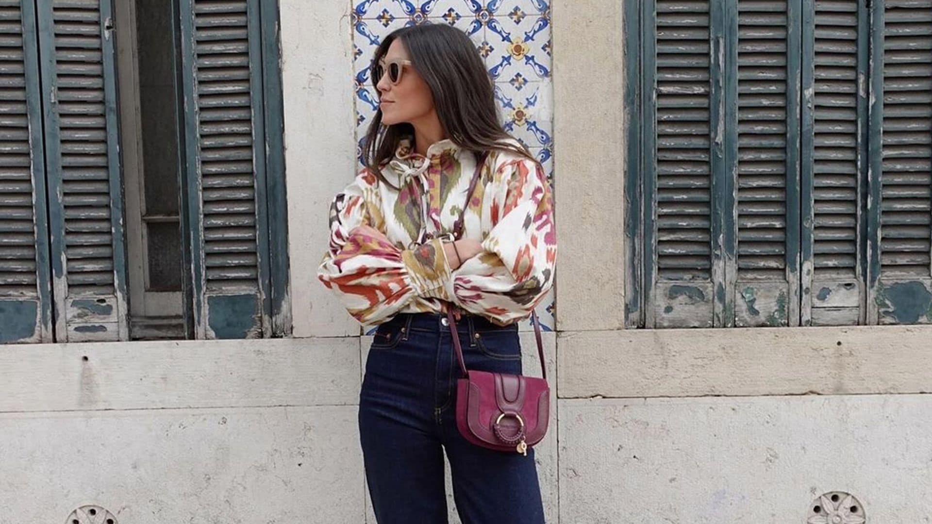 Blusas y camisas originales para renovar tus vaqueros y otros básicos en primavera