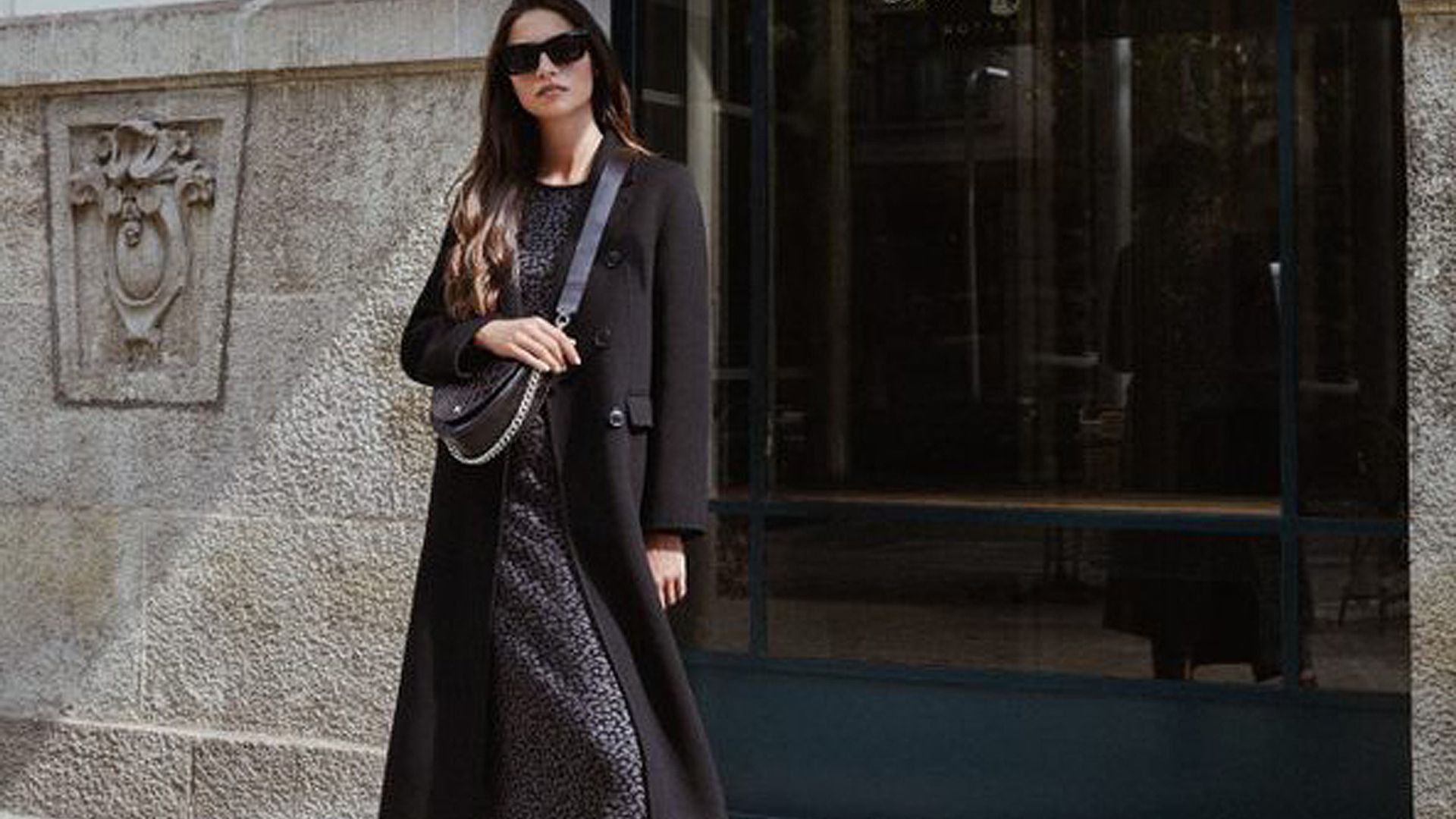 ¿Siempre llegas tarde a tus citas? Con estos vestidos estampados tendrás un 'lookazo' en segundos