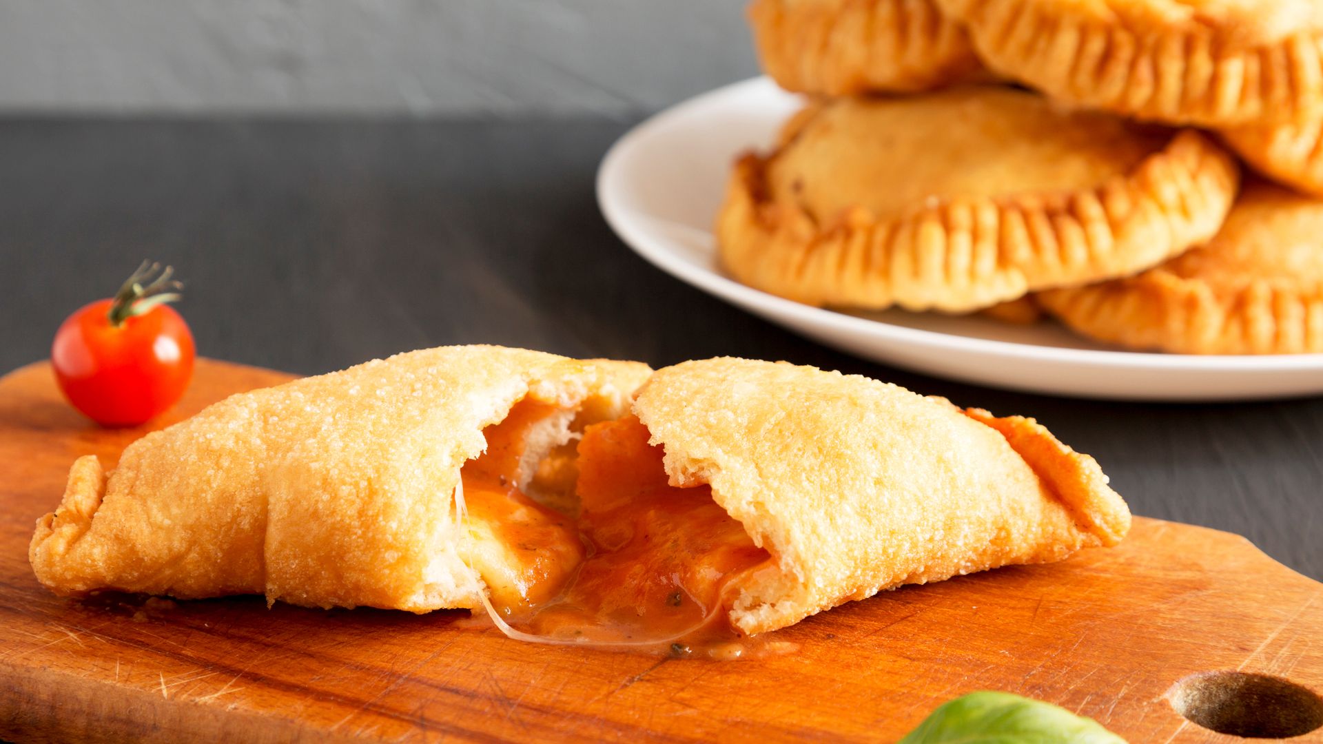 Panzerotti: las primas italianas de las empanadillas españolas, igual de ricas y adictivas