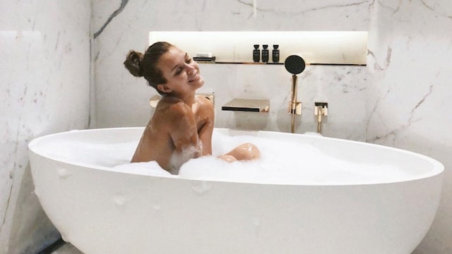 josephine skriver banera
